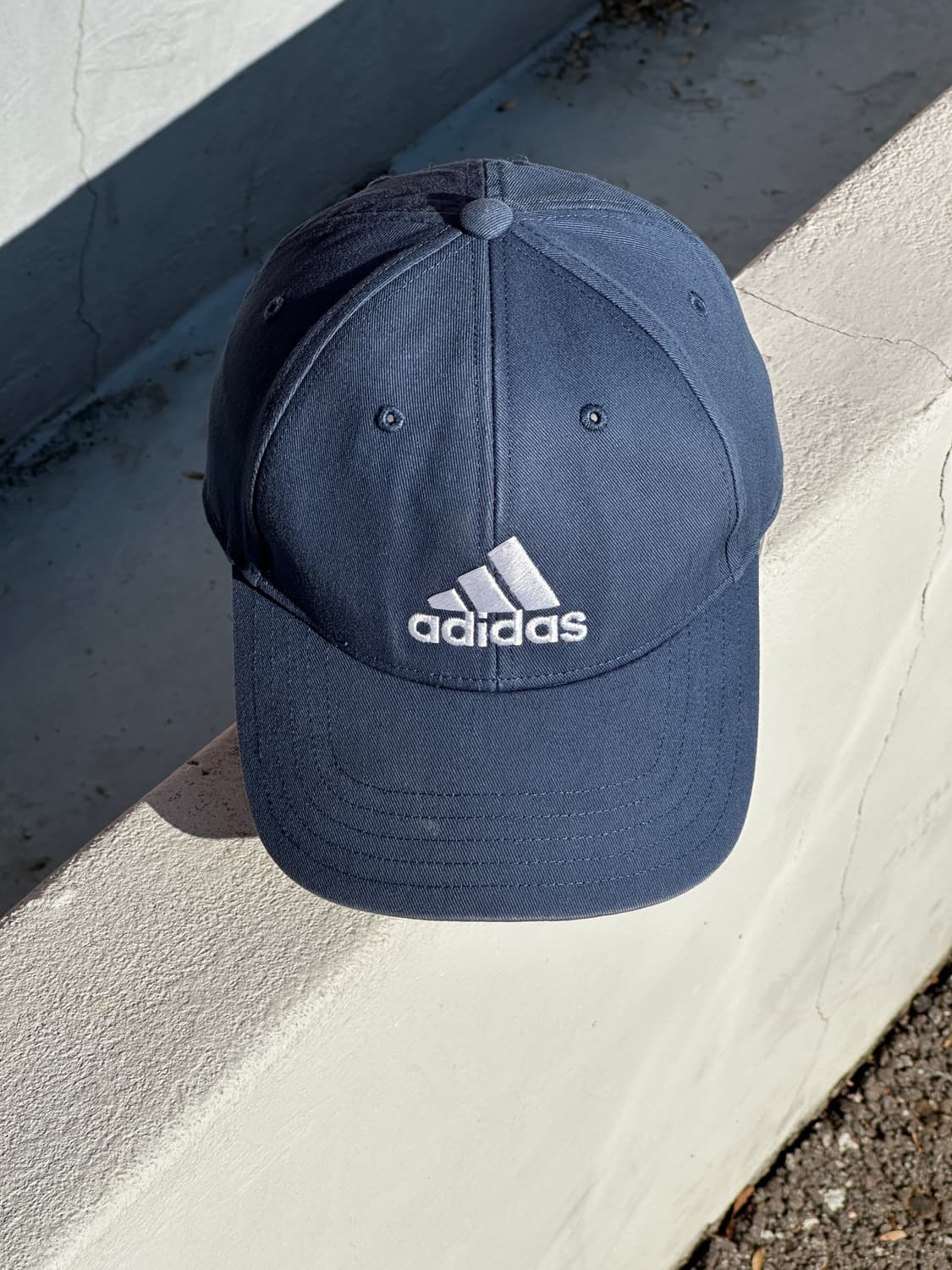 [F] 아디다스 로고 네이비 볼캡 모자 상품이미지1