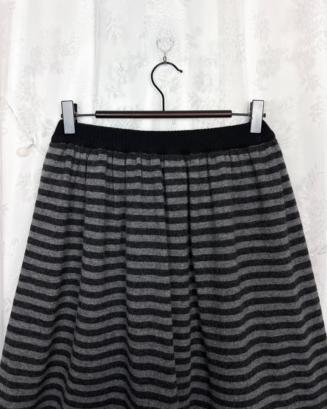 Wood bead stripe midi skirt 상품이미지2