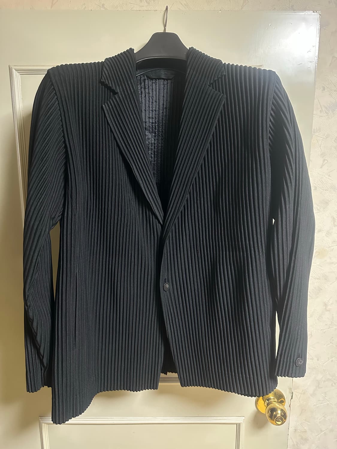 옴므플리세 블랙 셋업 상품이미지1