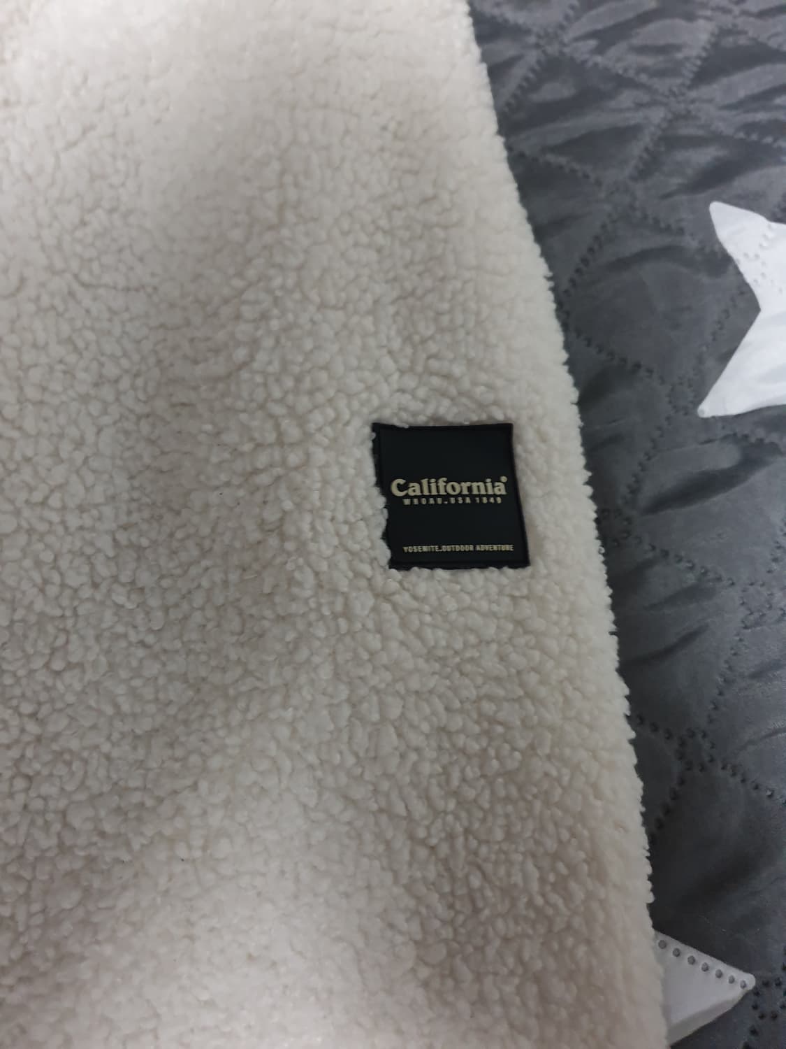 후아유 캘리포니아 양털 리버시블 패딩 점퍼 블랙 (M) 상품이미지6