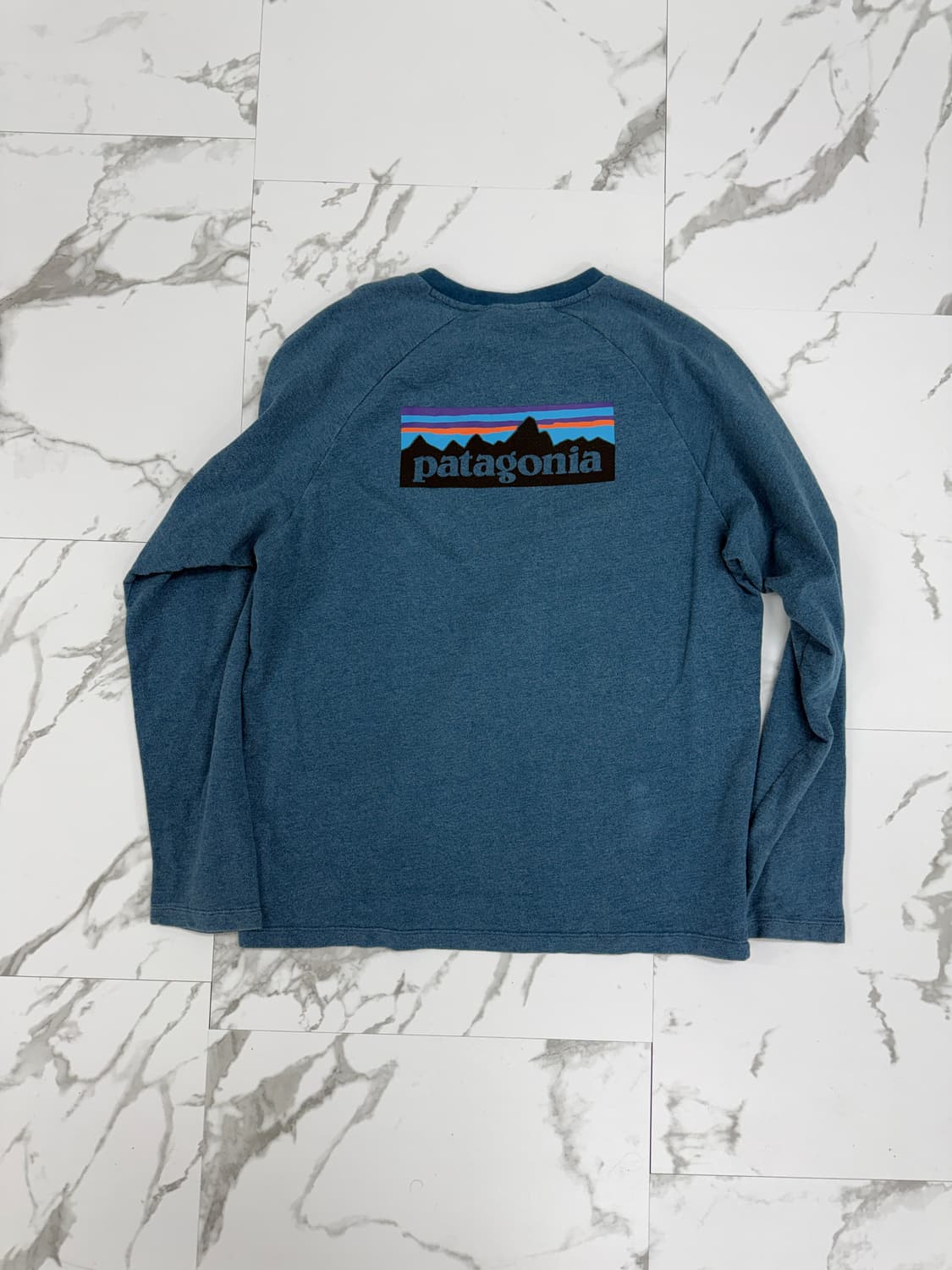 파타고니아 프린팅 맨투맨 상품이미지2