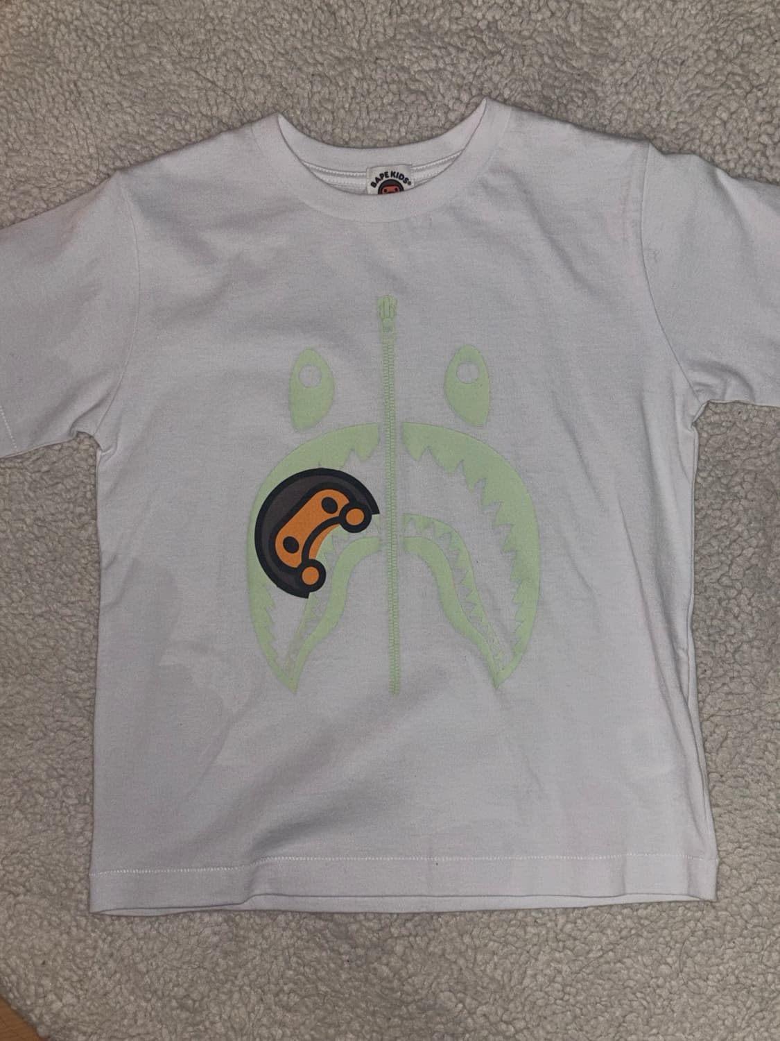 베이프 야광 샤크 반팔  상품이미지2