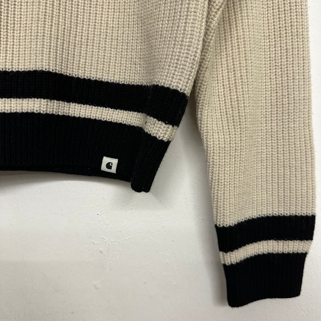 칼하트 WIP 스트라이프 니트 상품이미지4