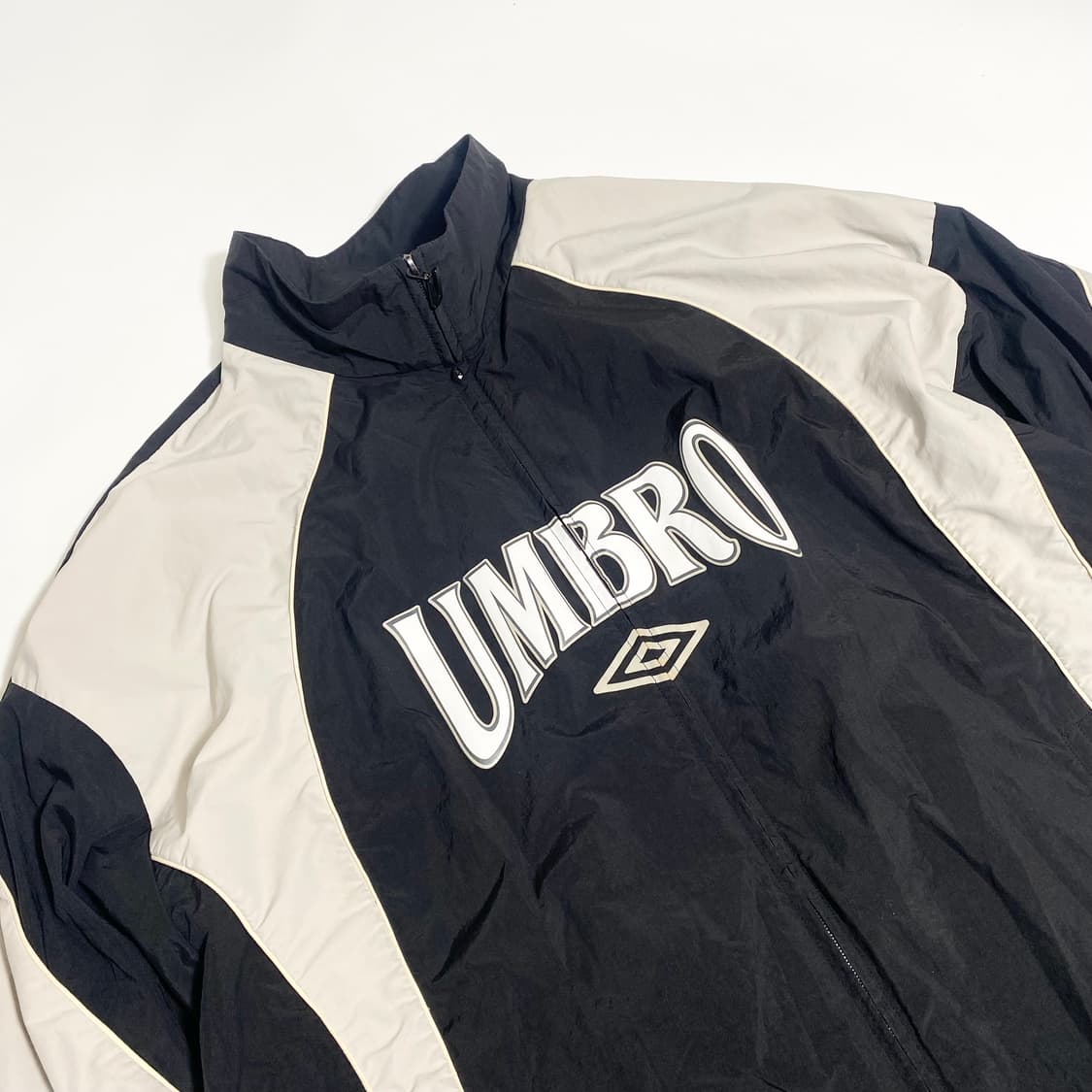 엄브로 바람막이 자켓 2XL 상품이미지4