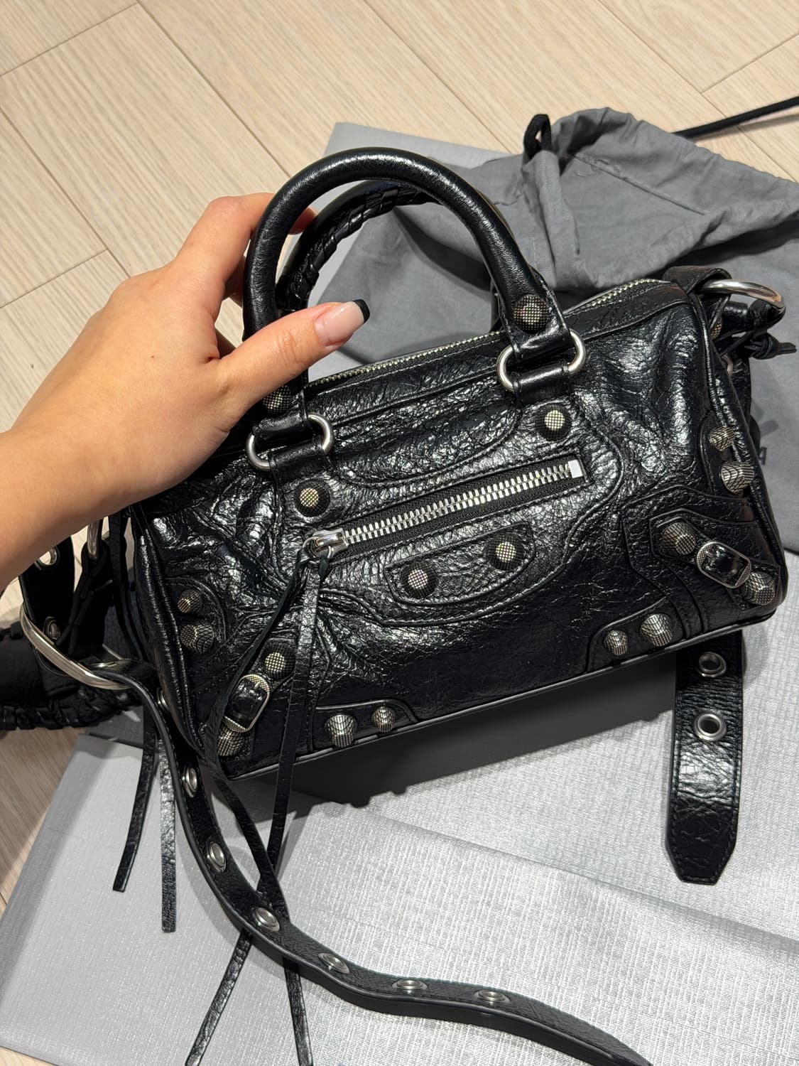 발렌시아가 블랙 네오카골 XS (상태 최고, 신세계영등포구매) 상품이미지1