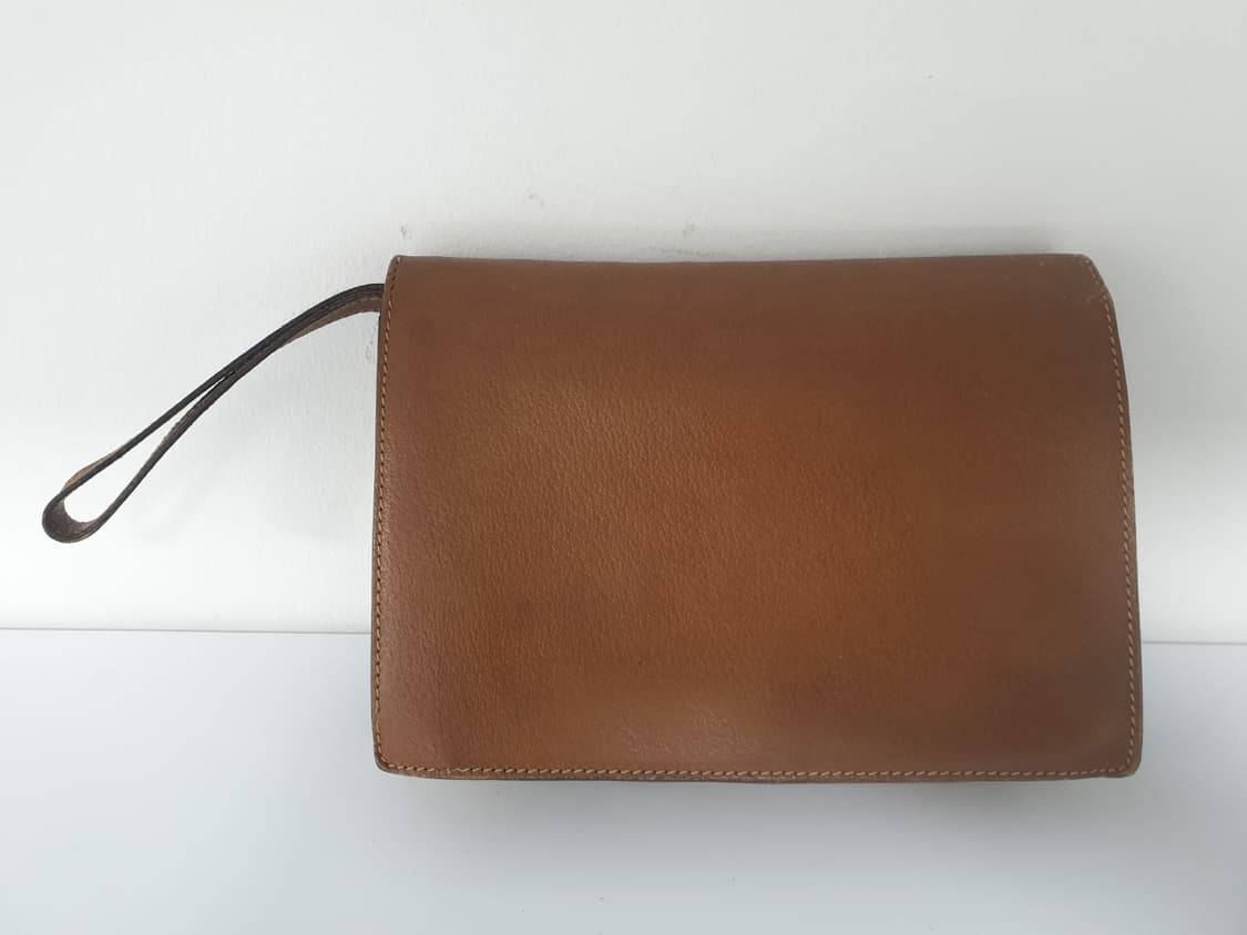 구찌 정품 브라운 레더 세컨 클러치 팝니다 상품이미지2