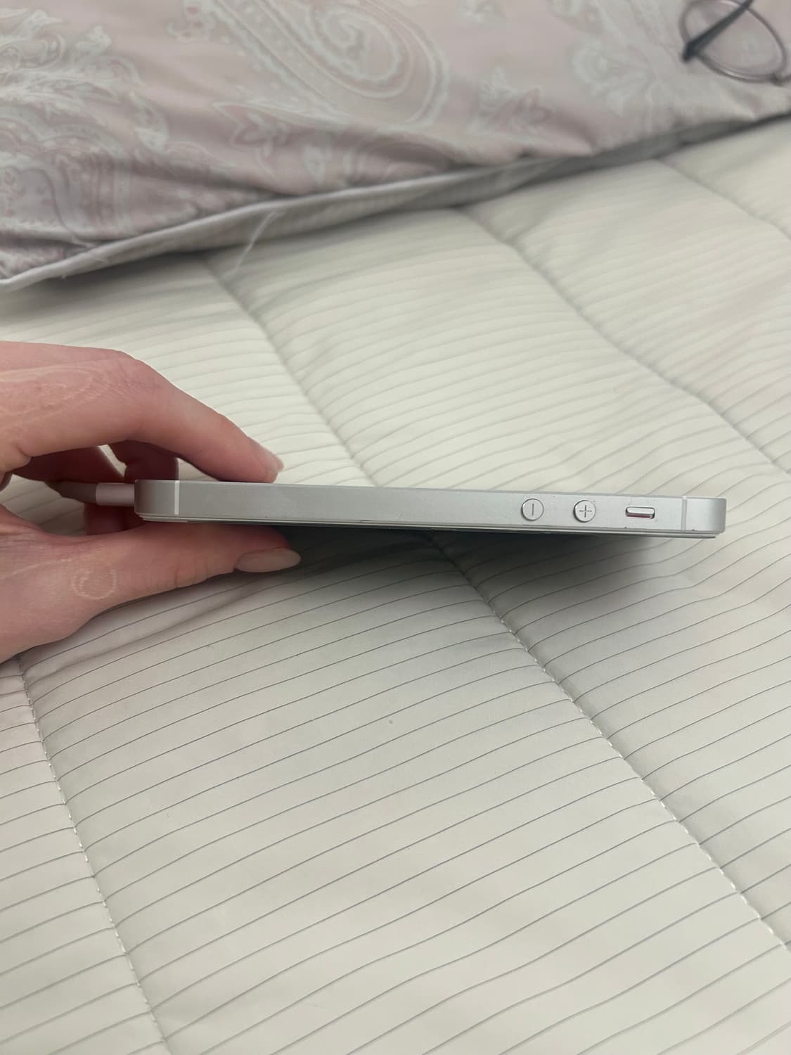 아이폰 SE1 실버 64GB 1세대 98%무음 상품이미지4