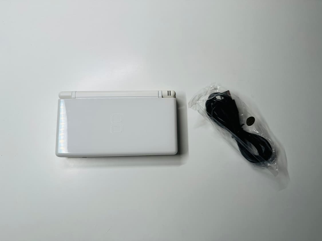 닌텐도 DS Lite 크리스탈 화이트 일판 판매 (게임보이, GBA) 상품이미지1