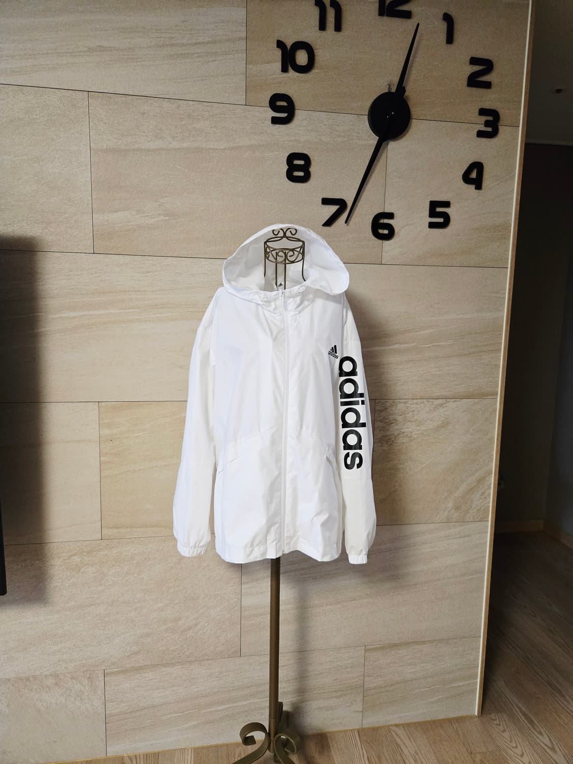 [m] 아디다스 여성 바람막이 후드 자켓 상품이미지1