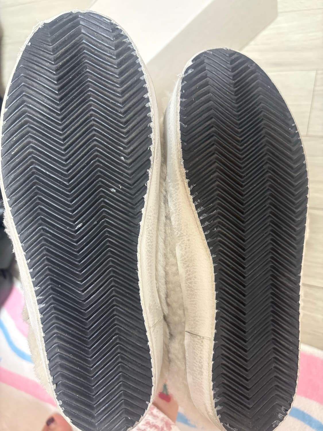 골든구스 양털 스니커즈 37 상품이미지4