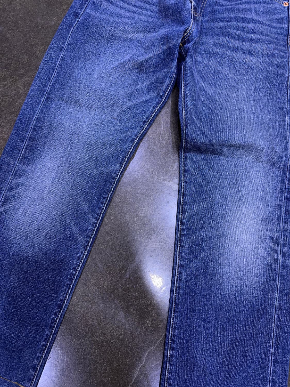 리바이스 505 프리미엄 빅E 약기모 워싱 레귤러 데님팬츠 30 상품이미지5