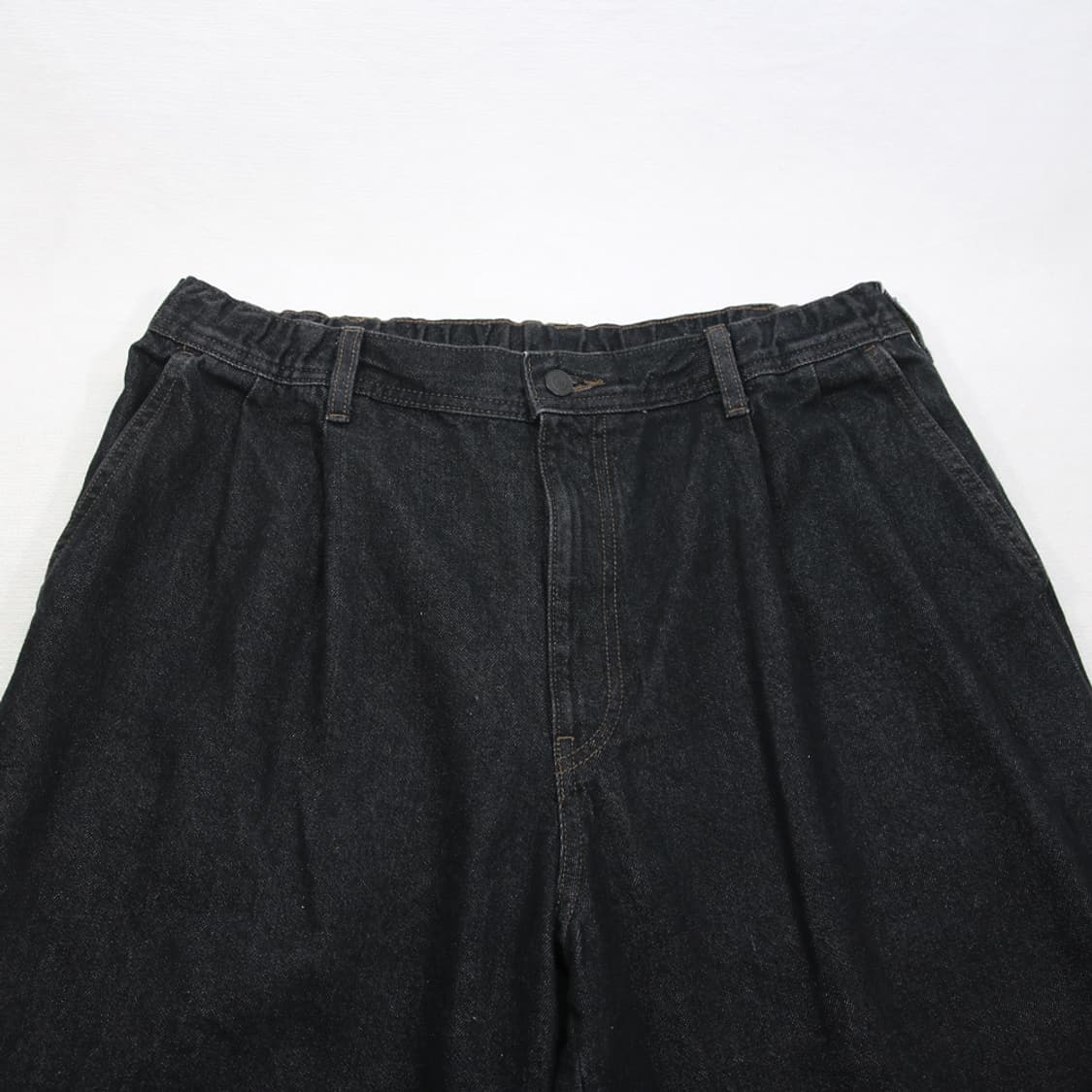 (착용컷) GU 와이드 데님 밴딩 팬츠 (남성용 XL) 상품이미지4