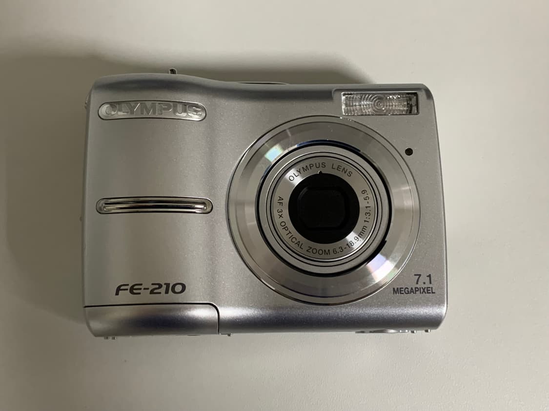 ✨ 📷 올림푸스 FE-210 실버 빈티지 디카 ✨ 상품이미지1