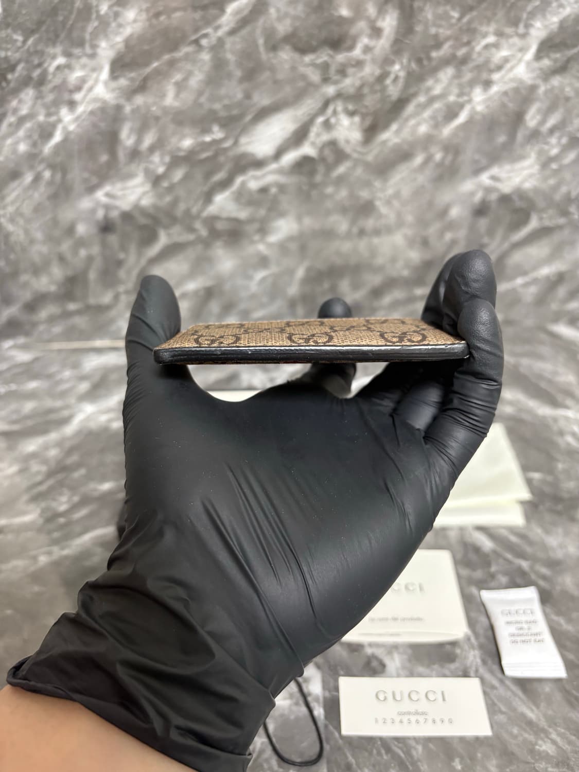 구찌 베스트리에 킹스네이크 카드지갑 상품이미지6