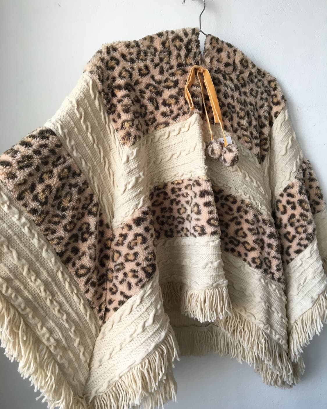 Leopard pattern mixed knit hood cape 상품이미지5