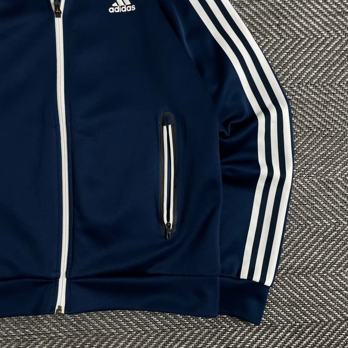 아디다스 에센셜 네이비 트랙탑 져지y 2932 상품이미지3