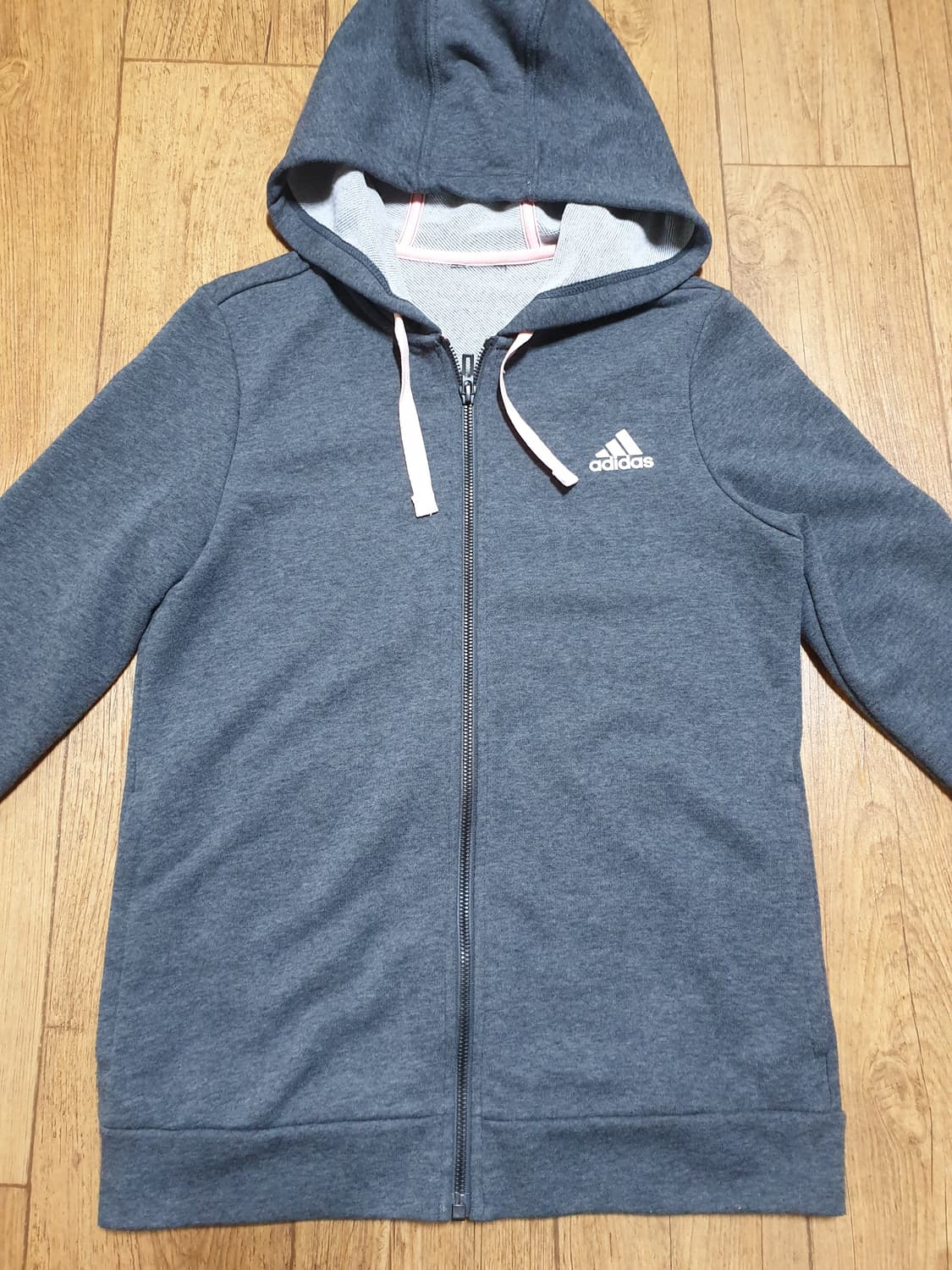 1211 아디다스 운동복 후드집업 90 사이즈입니다 상품이미지1