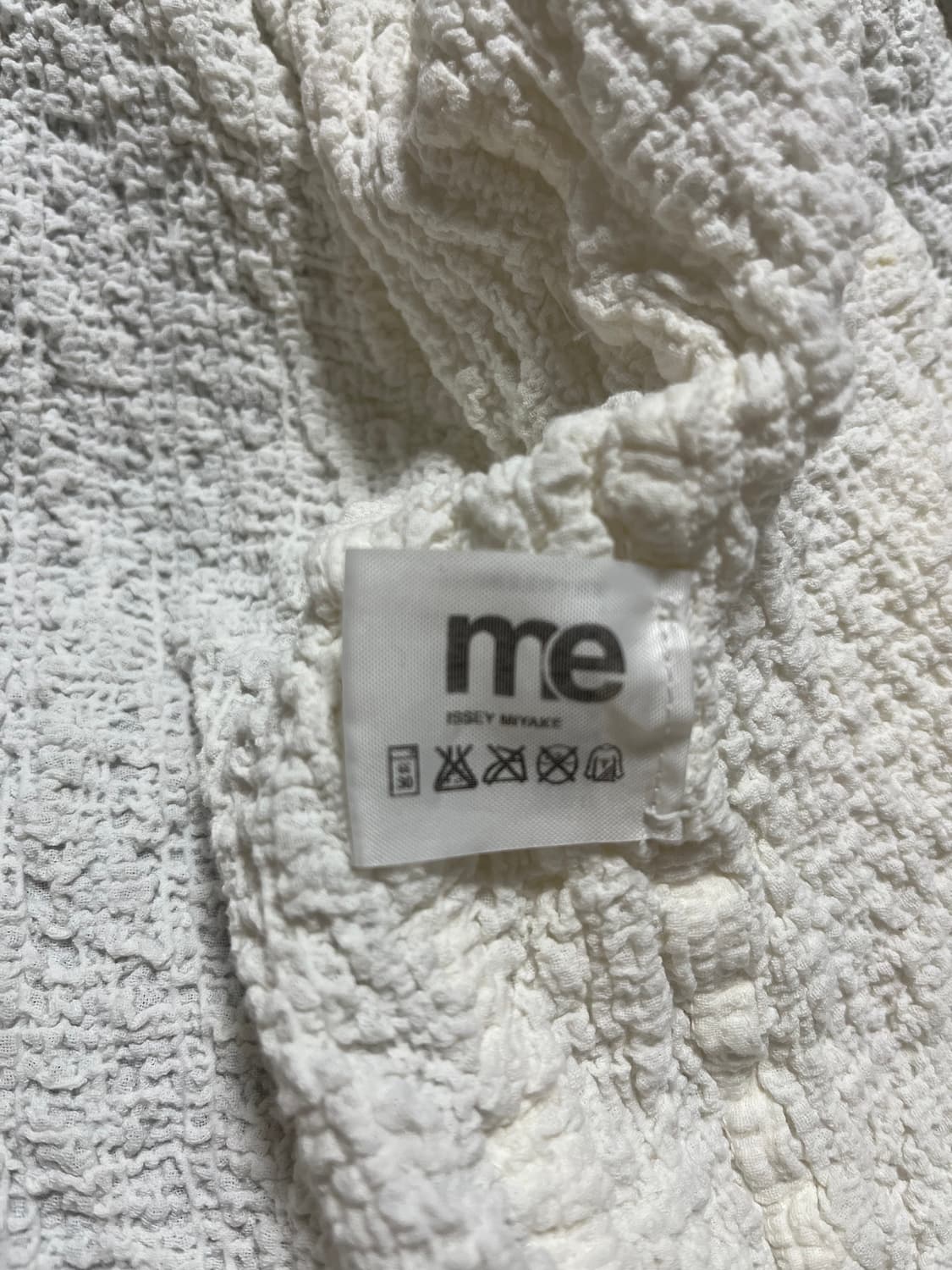 이세미야케 ME 화이트 프릴 가디건 상품이미지4