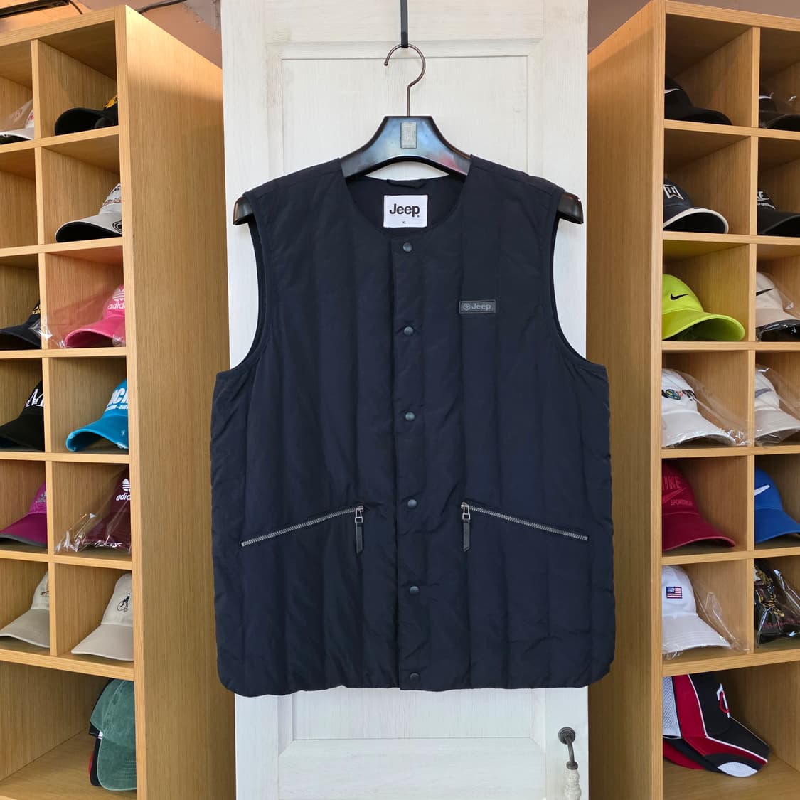 지프 경량 패딩 조끼  상품이미지1