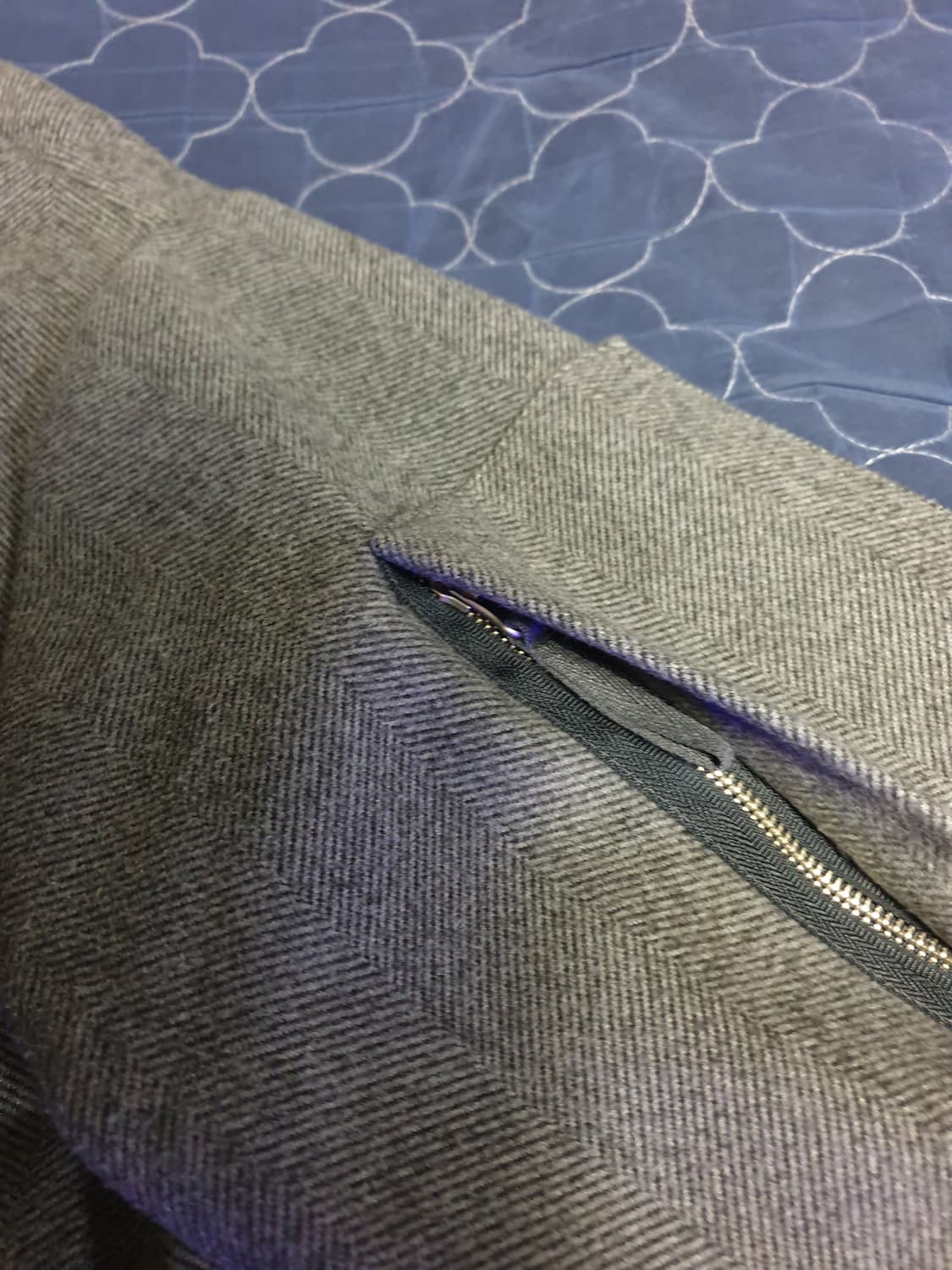 제롬앤 클래식 헤링본 어깨포켓 봄버자켓 그레이 (L) 상품이미지3