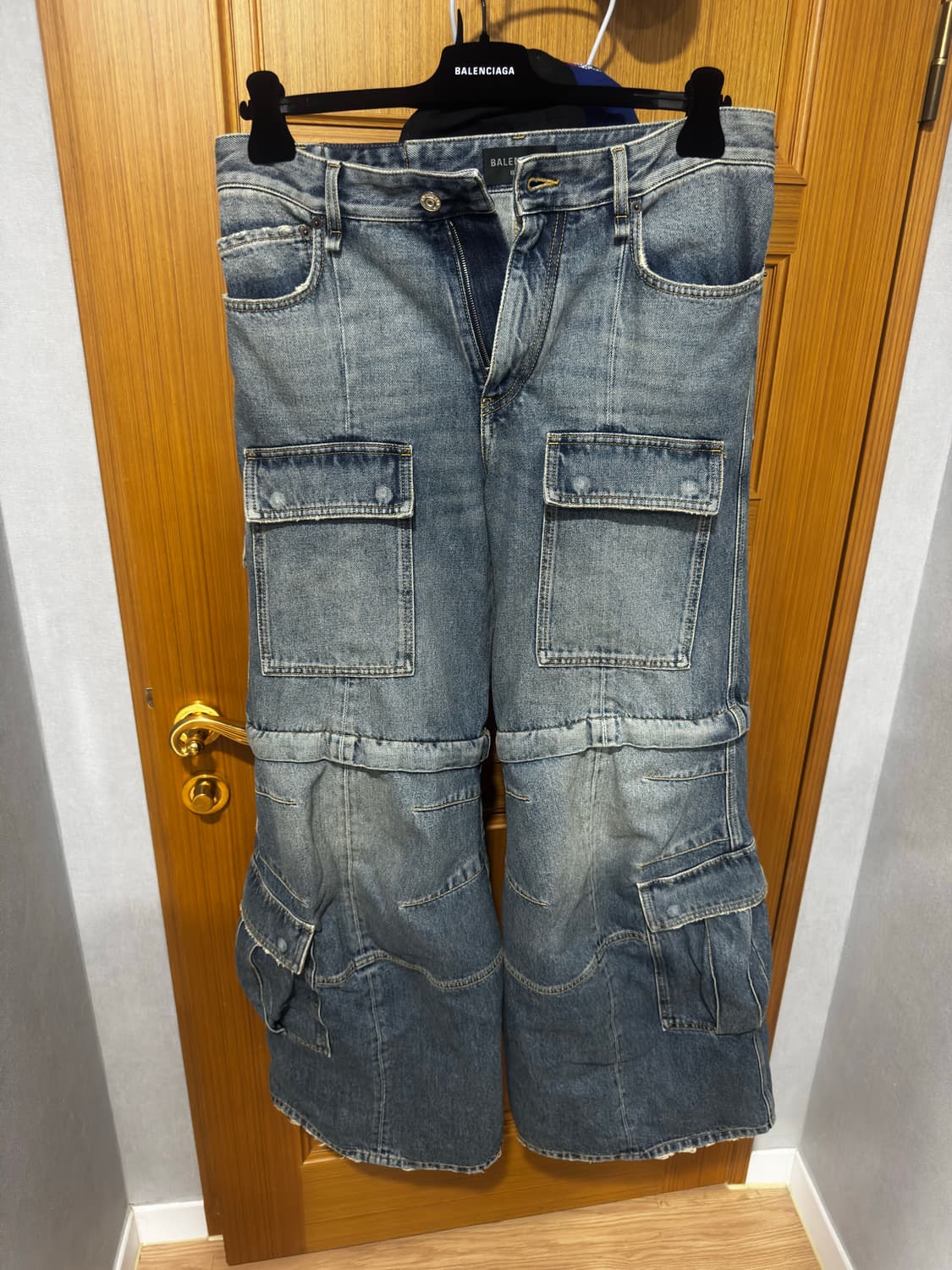 발렌시아가 플레어 카고 데님 상품이미지2