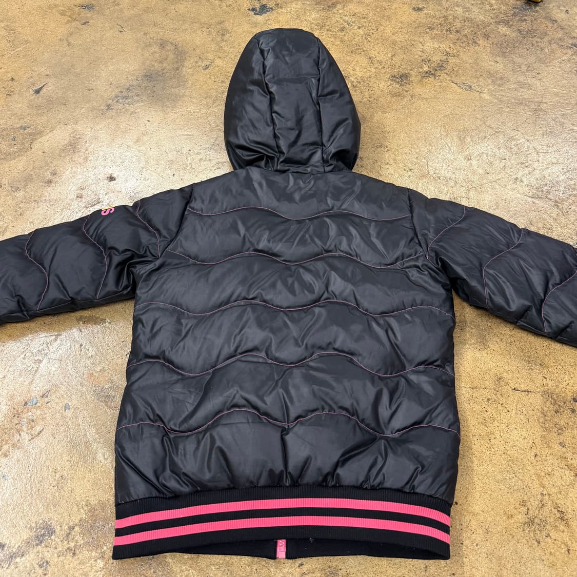 아디다스 블랙 핑크 숏패딩 85 상품이미지4