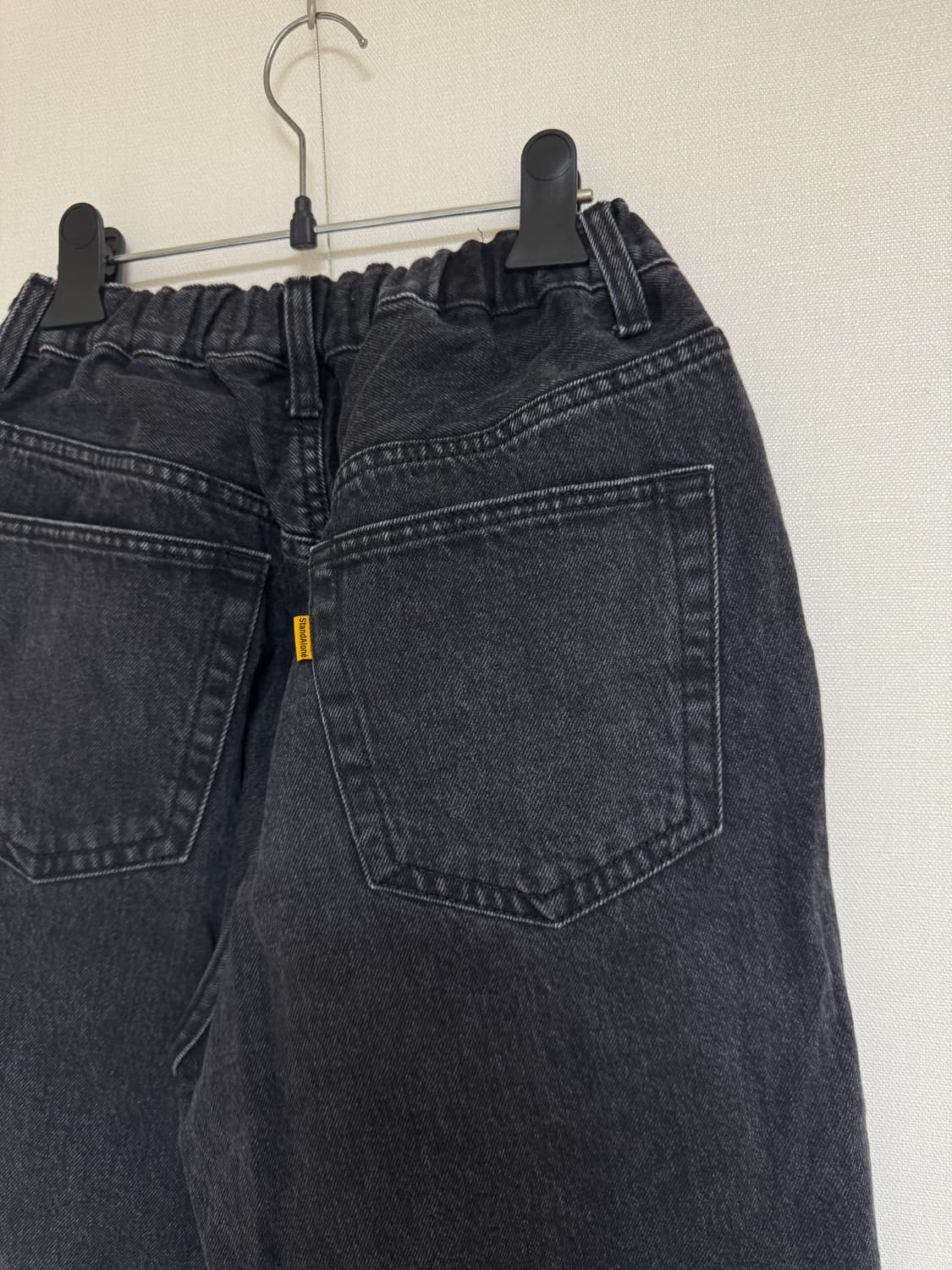 스탠트얼론 스웻블랙진 상품이미지4