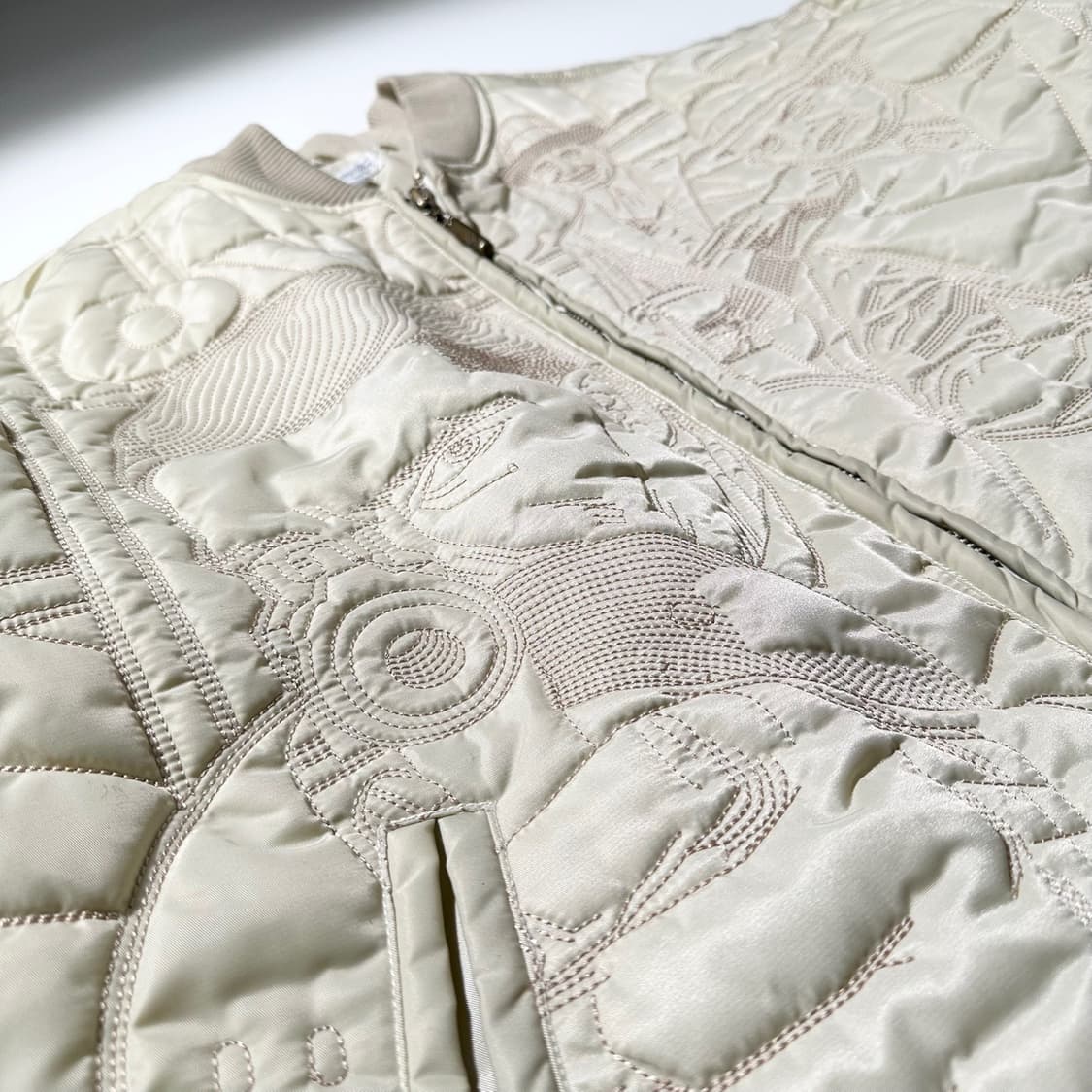 펠레 펠레 자수 봄버 바시티 자켓 상품이미지6