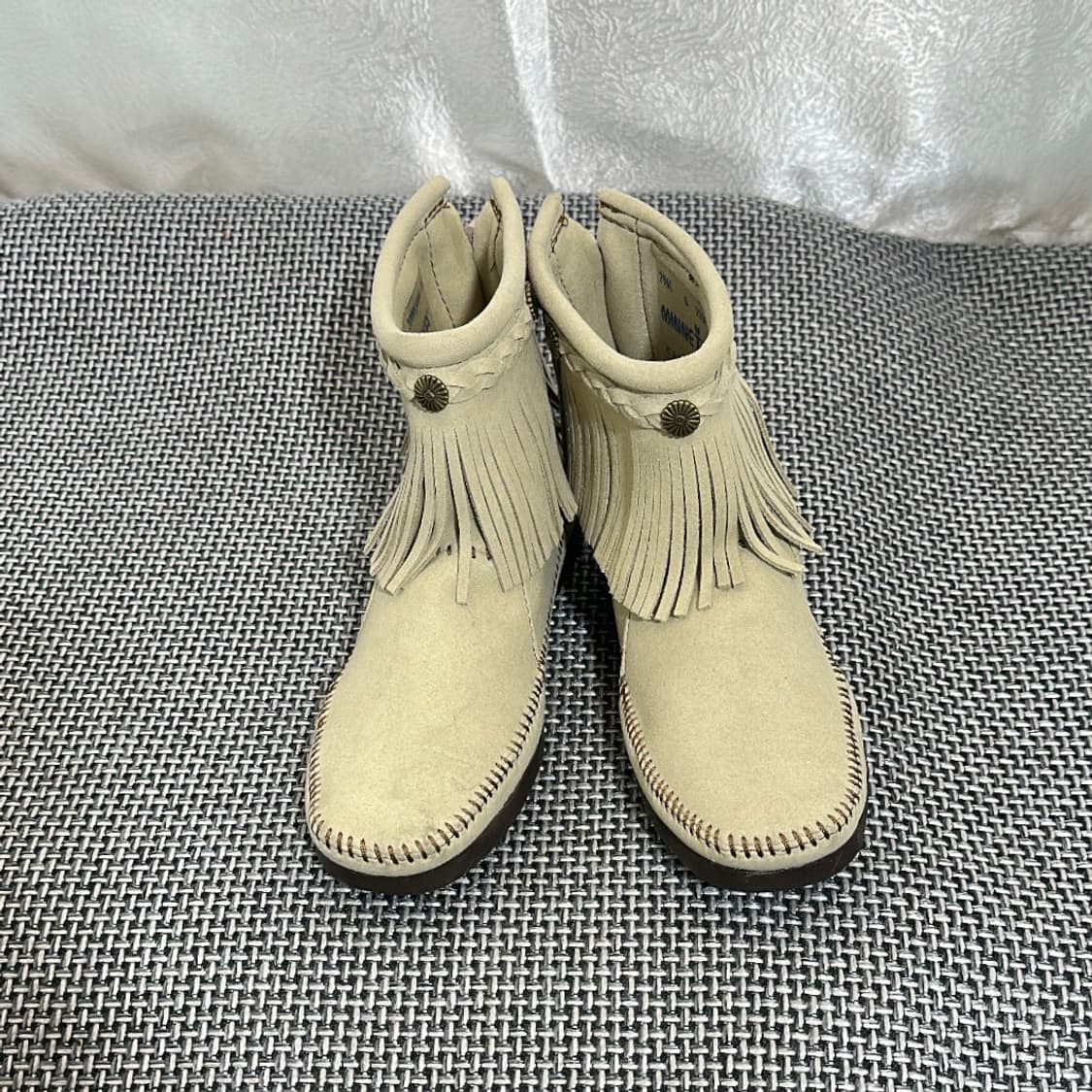 MINNETONKA 부츠 베이지 상품이미지3