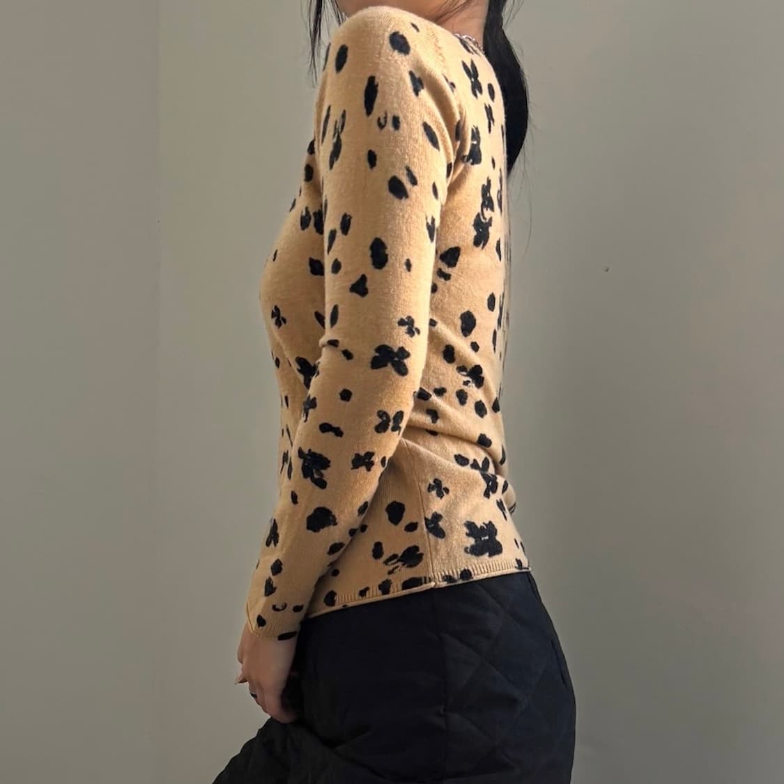 호피 플라워 브이넥 긴팔니트 상품이미지5