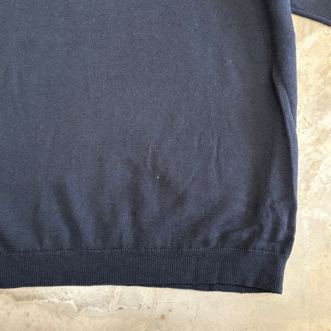 Lacoste 로고자수 블랙 라운드넥 니트 상품이미지4