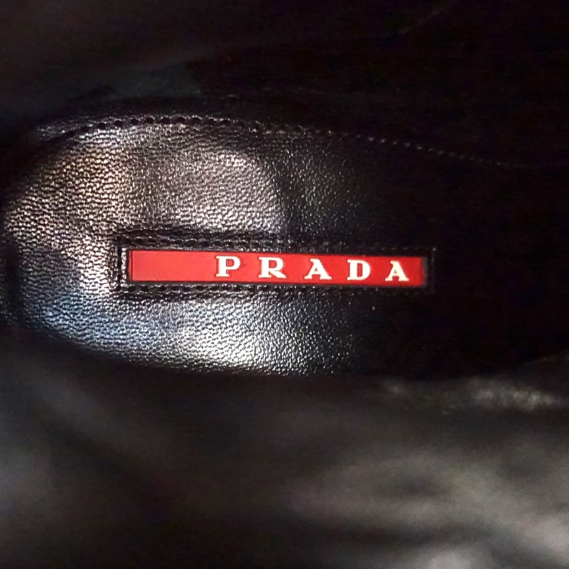 [35/230] PRADA 프라다 스포츠 카프스킨 스웨이드 버클 앵클부츠 상품이미지9