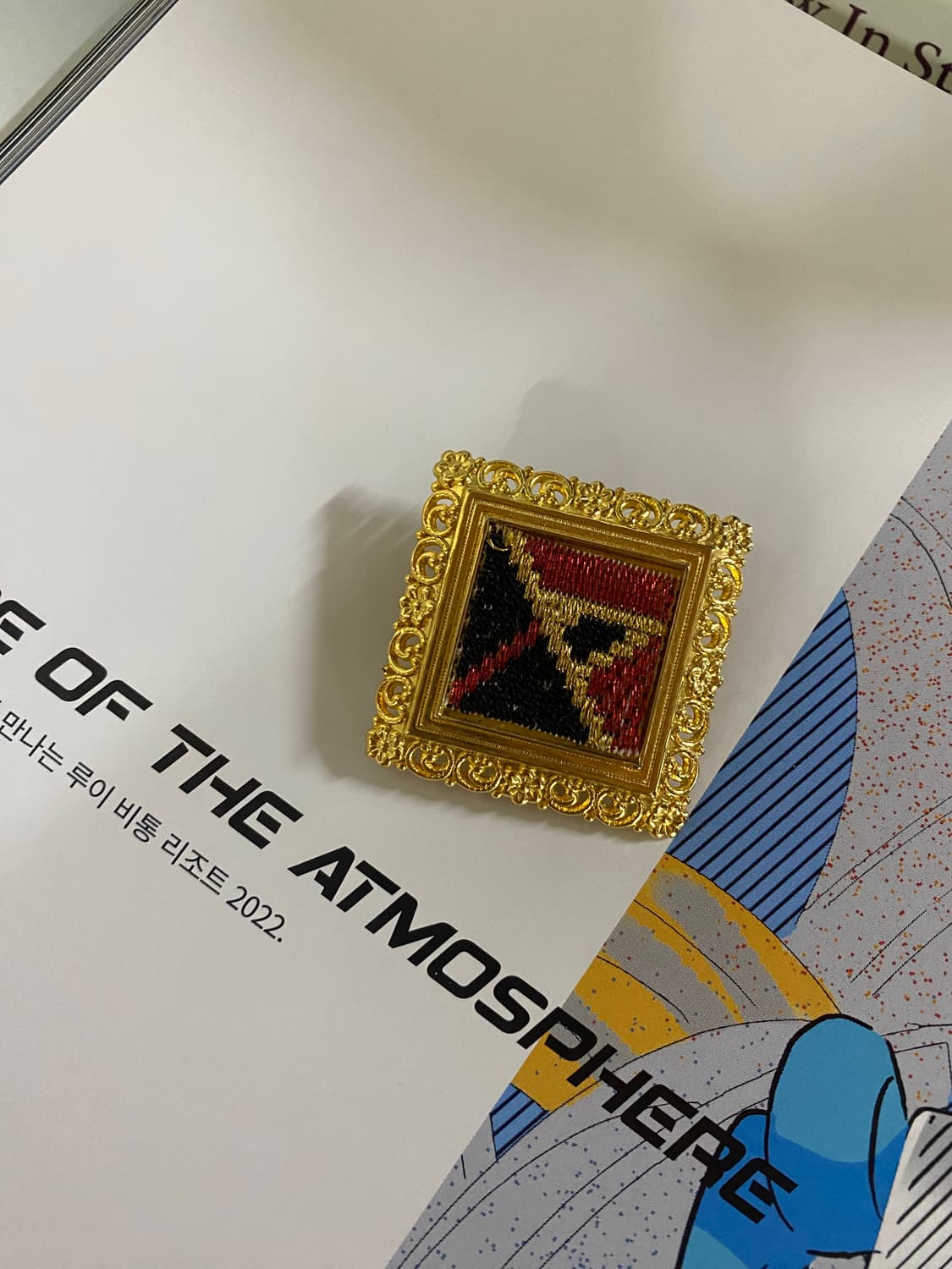 JAPAN 니들포인트 액자 브로치 (3.5cm) 상품이미지1