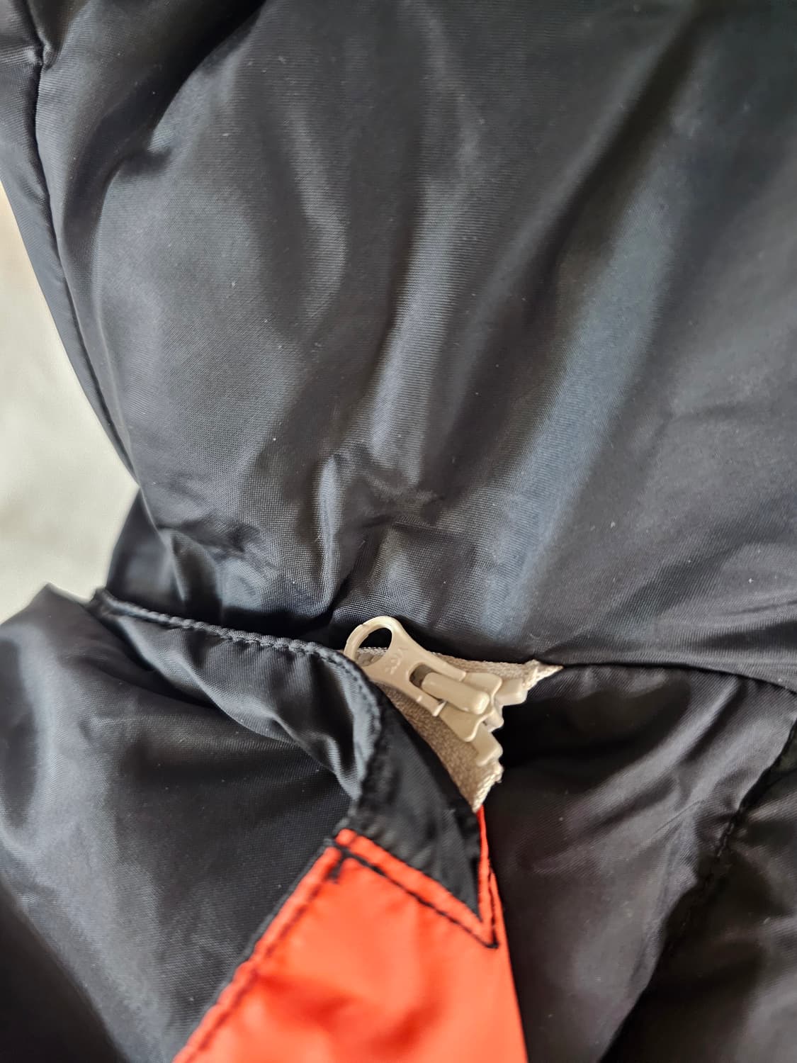 [100,L] 라코스테 남성 후드 덕 다운 패딩 블랙 상품이미지5