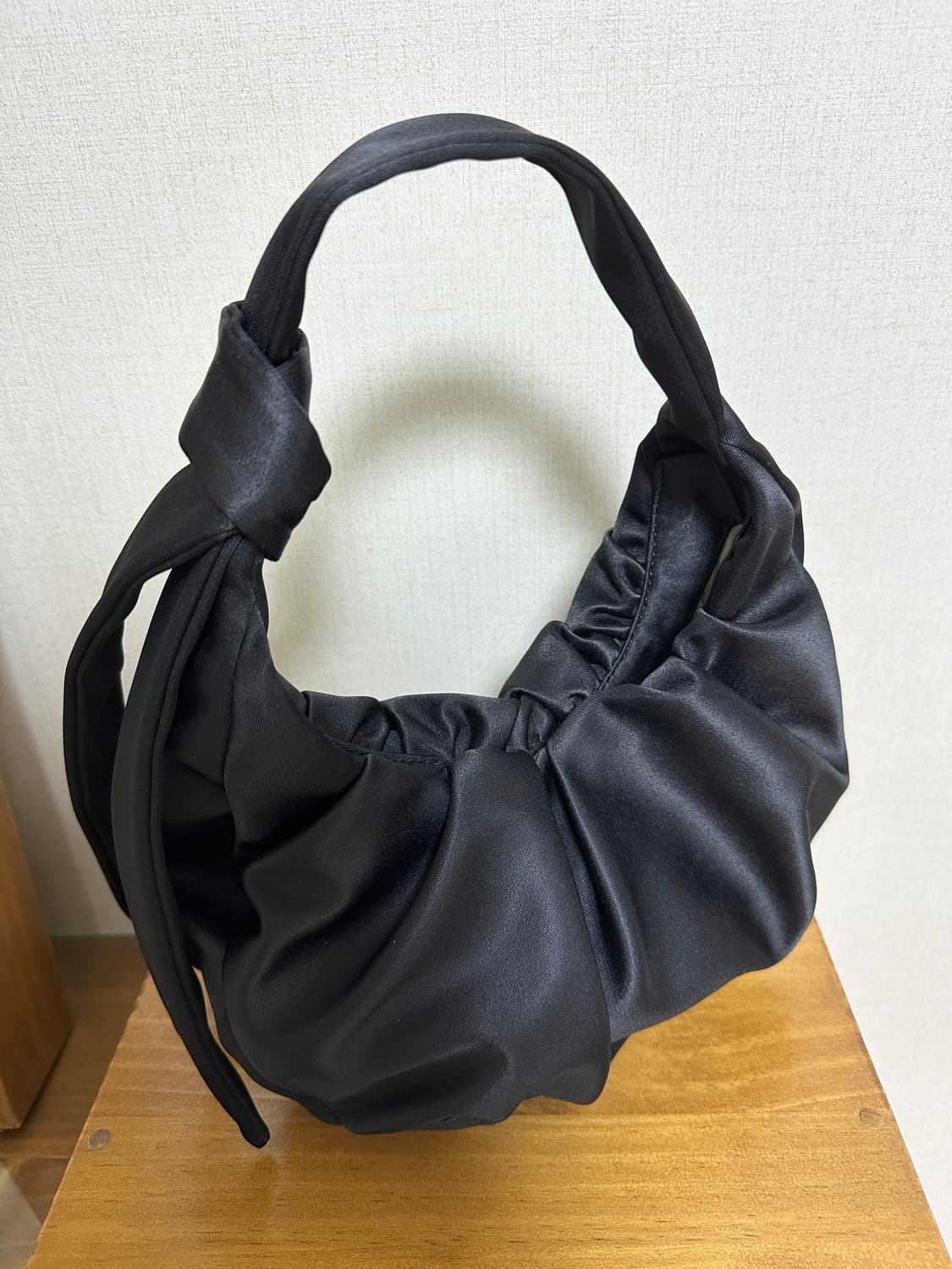 앤아더스토리즈 토트백 상품이미지1