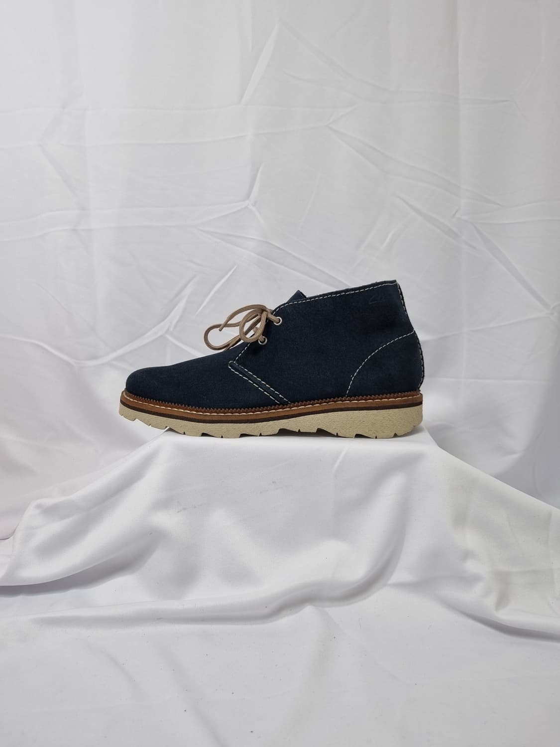 250 클락스 네이비 스웨이드 처카 부츠 상품이미지1