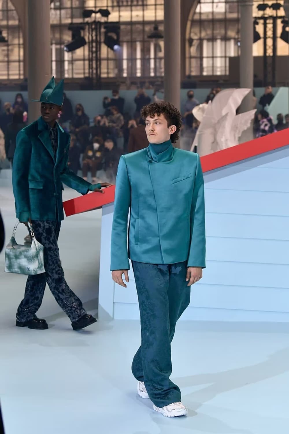 루이비통 22fw 트레이너 2 상품이미지2