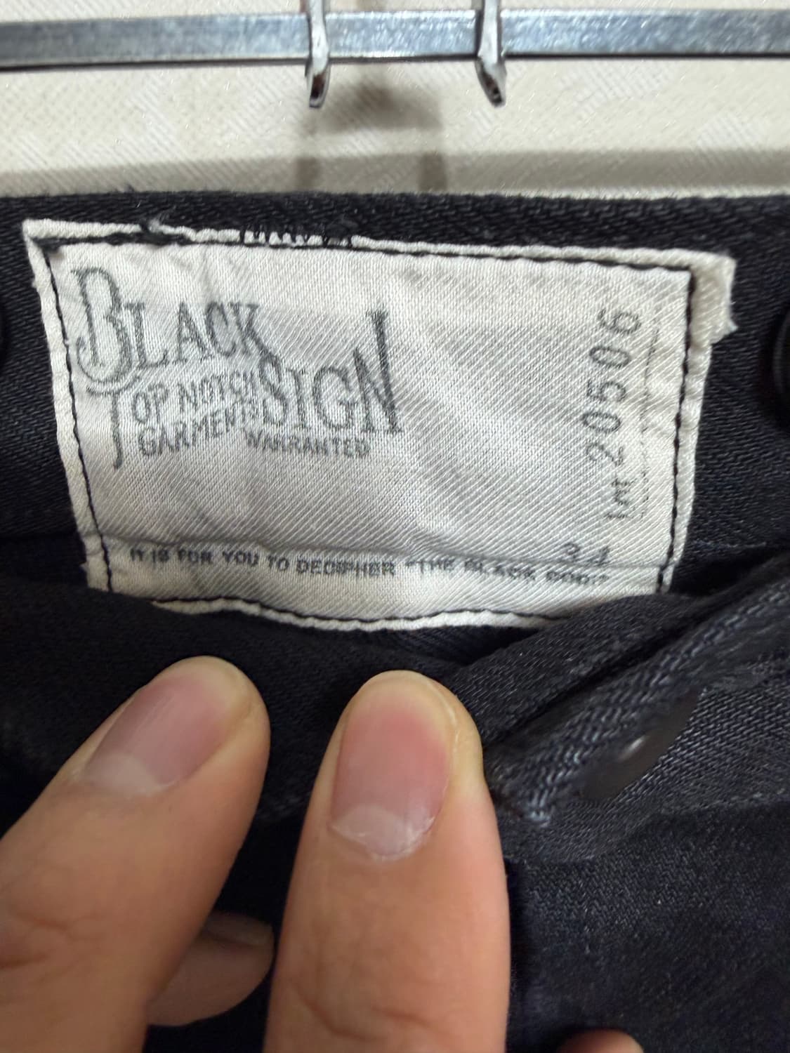 블랙사인 보칼리온 흑청바지판매 상품이미지4