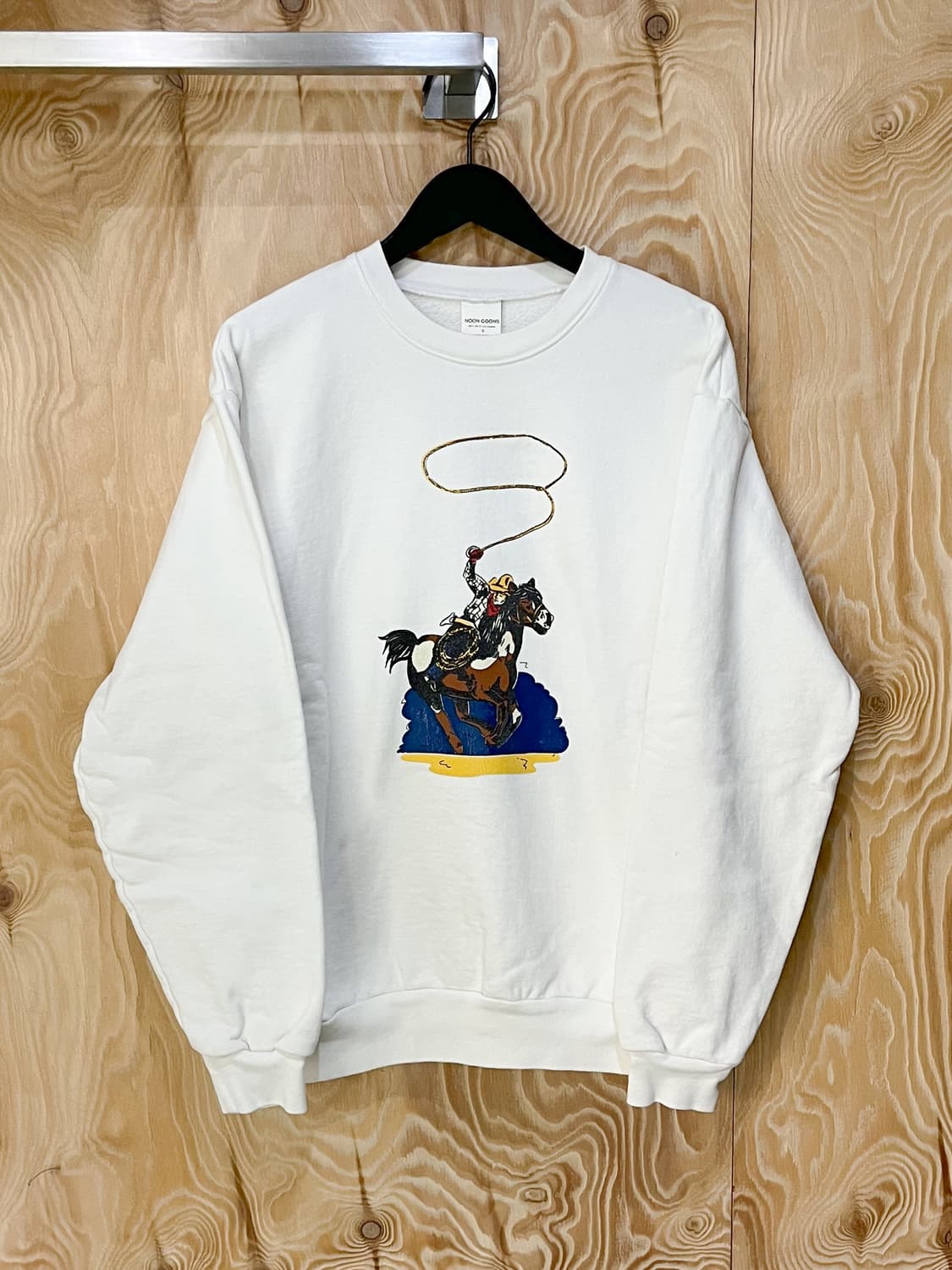 눈 군 랭글 EM 스웻셔츠 상품이미지1