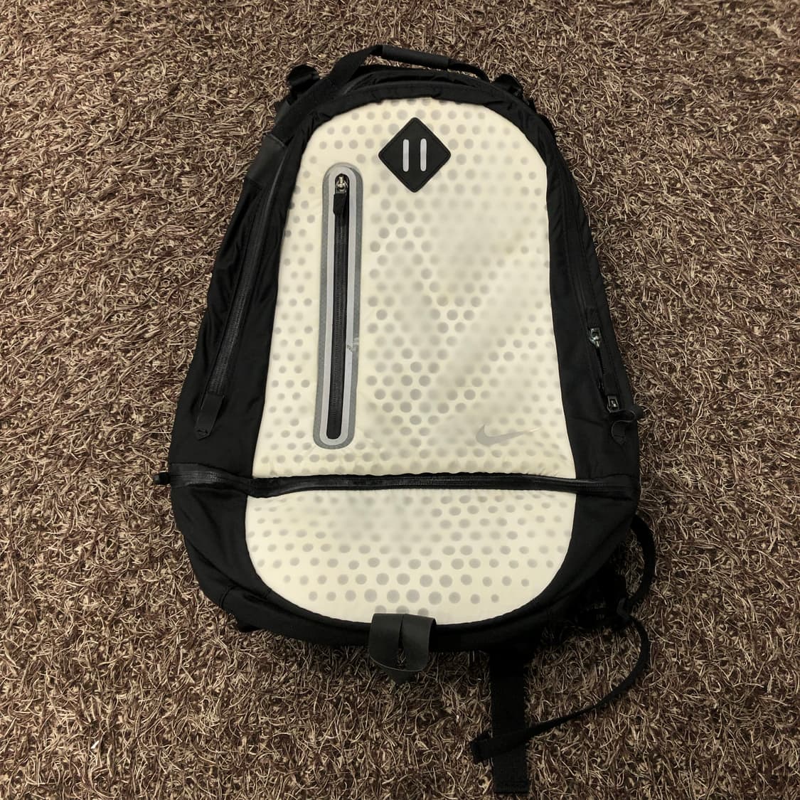 나이키 화이트 도트 백팩 상품이미지1