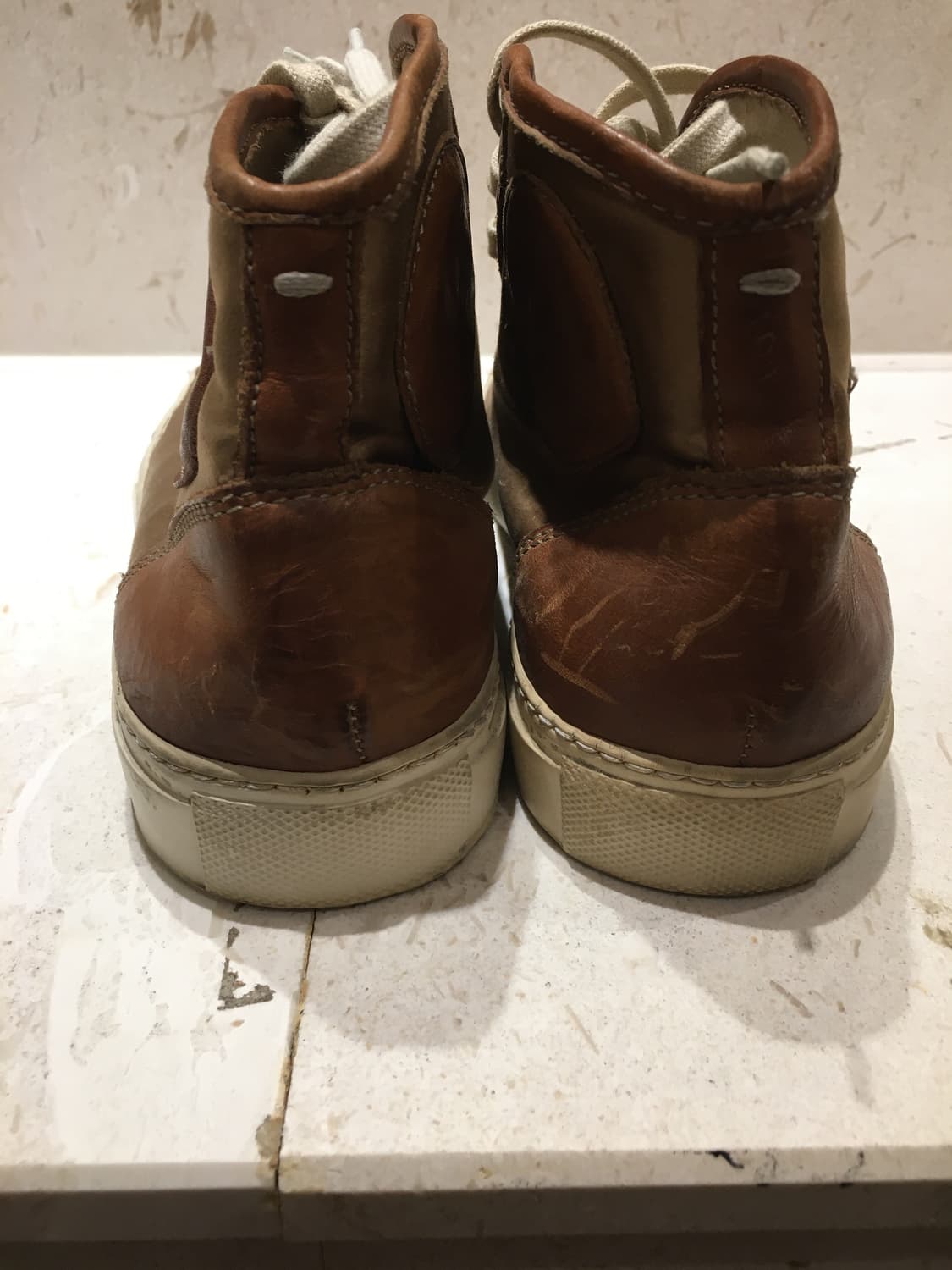 프라다 레더  하이탑 스니커즈 상품이미지5