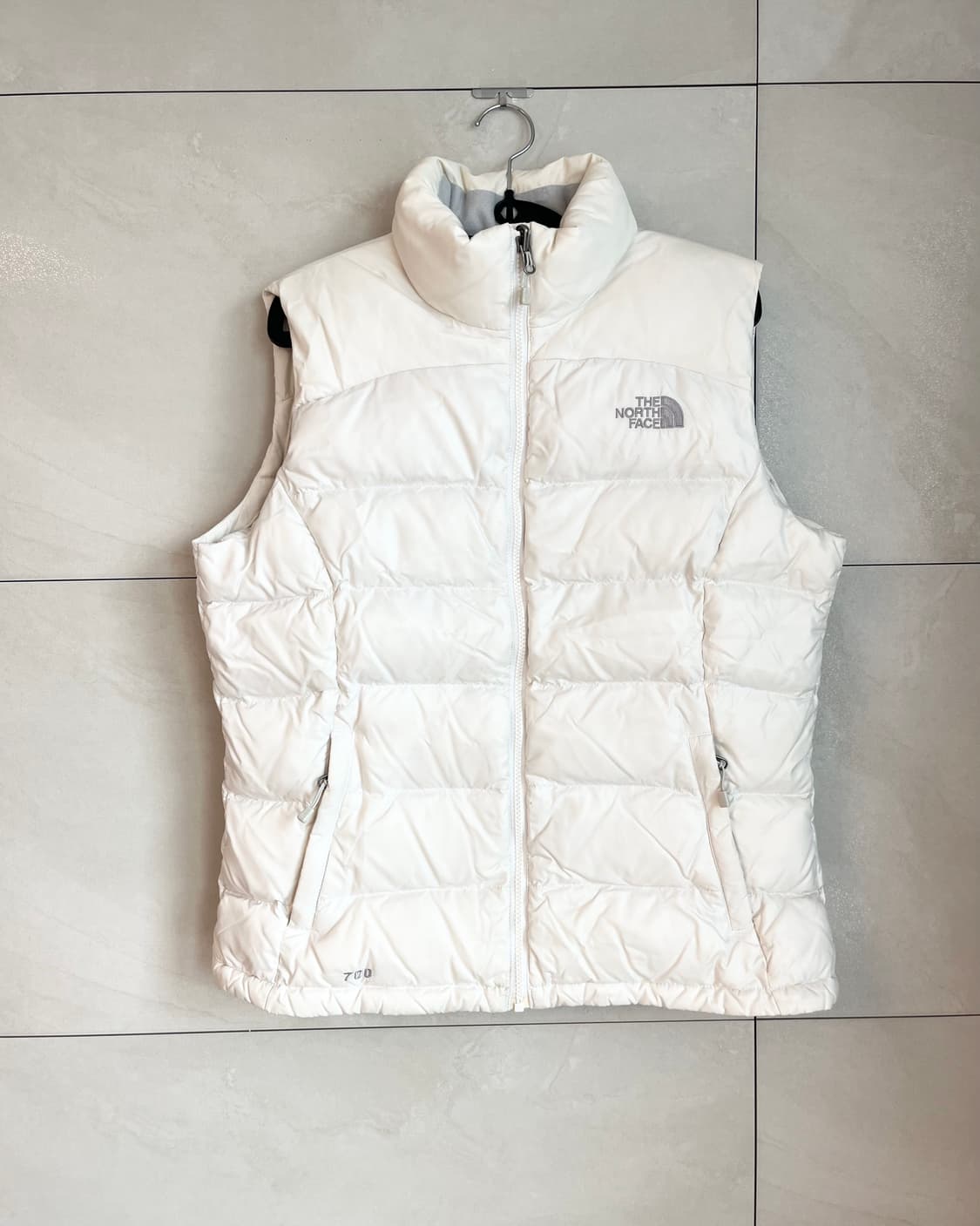 노스페이스 눕시 700 패딩 조끼 화이트 [XL] 상품이미지1