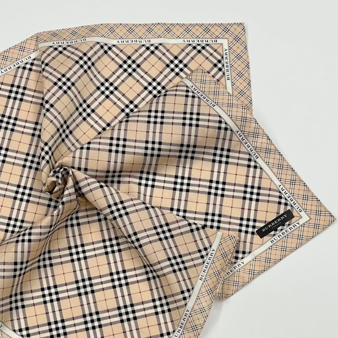 (새상품) burberry/ 버버리 쁘띠스카프 손수건 상품이미지2
