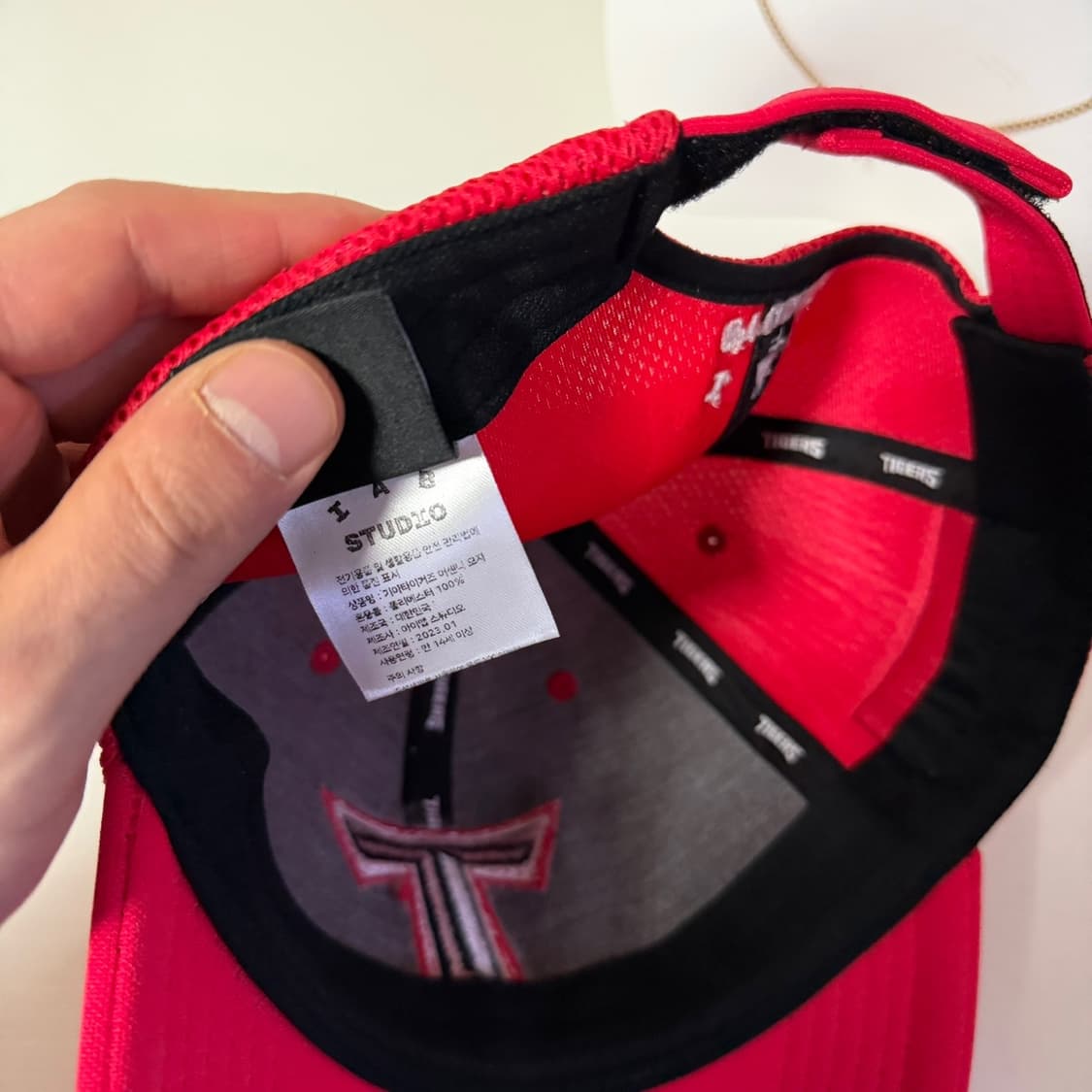 아이앱 스튜디오 X 기아 타이거즈 모자 이의리&김선빈 친필 싸인캡 상품이미지6