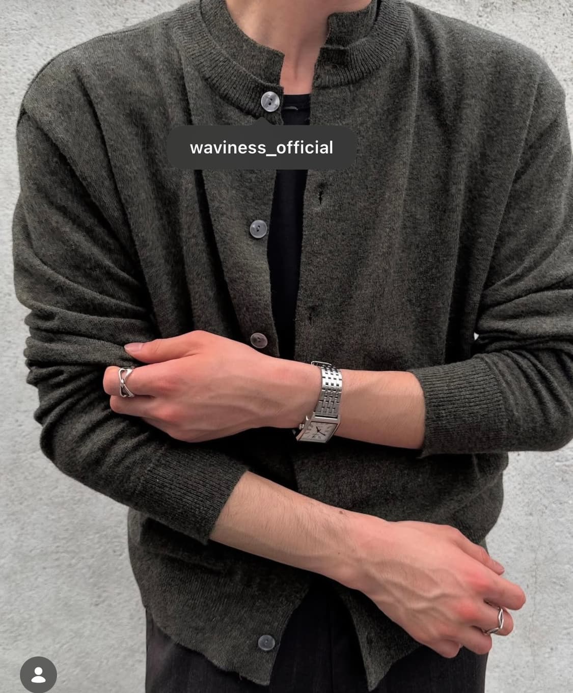 웨이비니스Double Frame Round Neck Cardigan 카키 상품이미지1