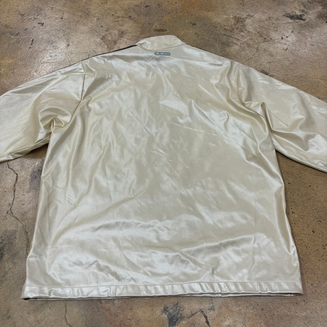 아디다스 베이지 유광 트랙탑 자켓 져지 상품이미지4