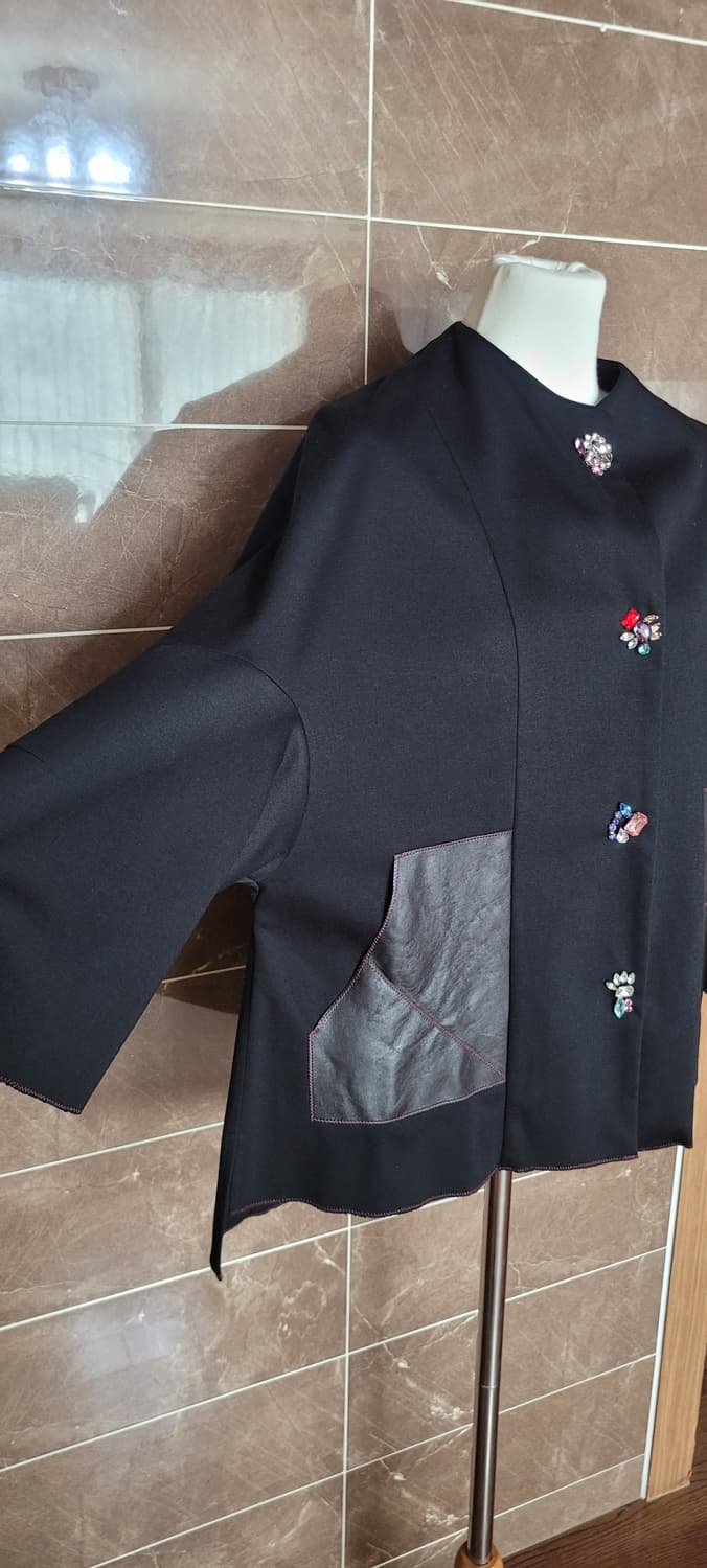 (여성77~88사이즈)여성 칠부 디자이너 자켓(보석단추) 상품이미지8