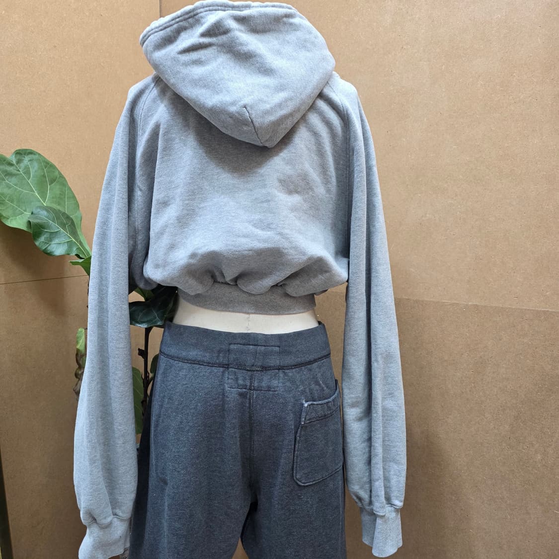 키르시 언더붑 크롭탑 후드티 상품이미지4