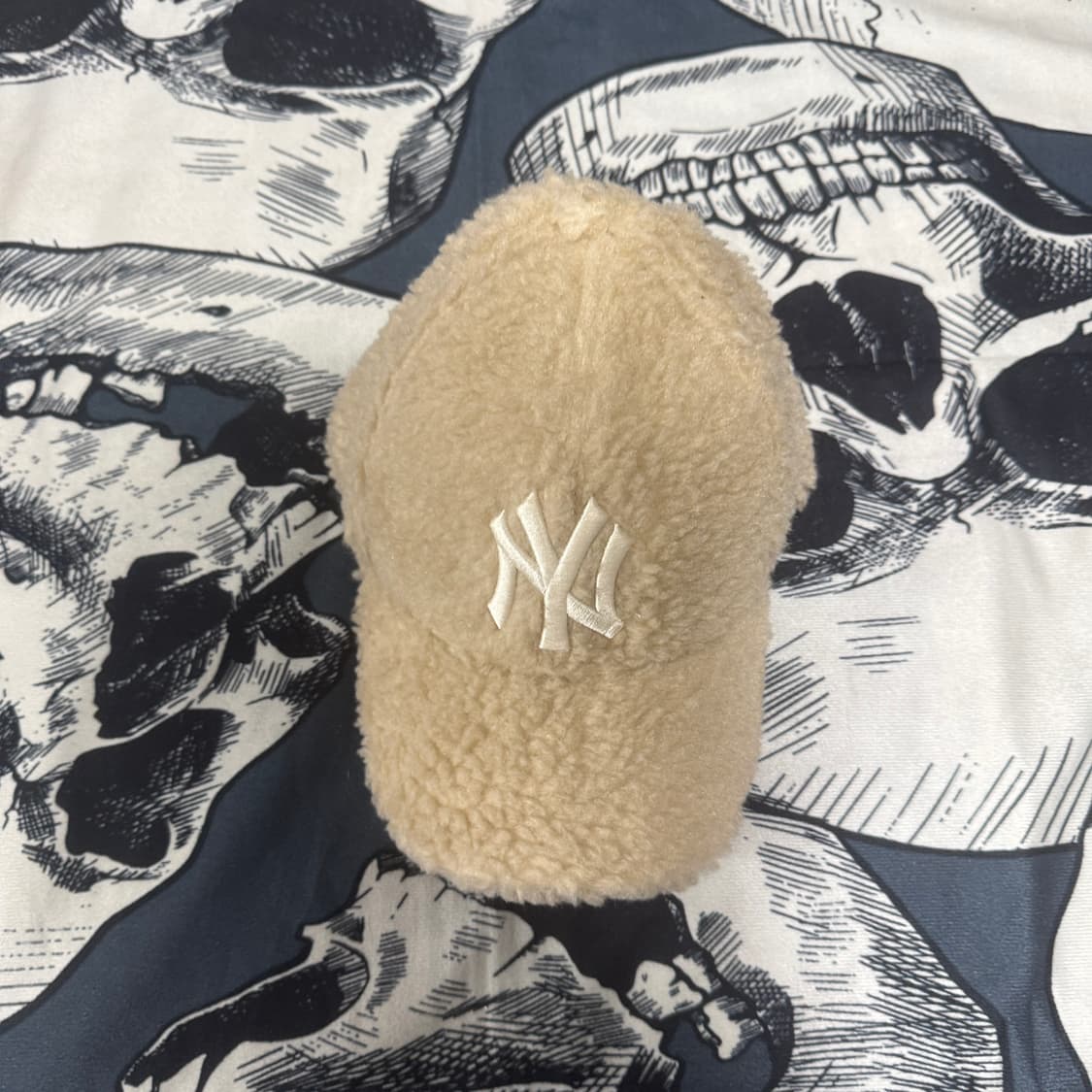 MLB 엠엘비 뽀글이 볼캡 상품이미지1