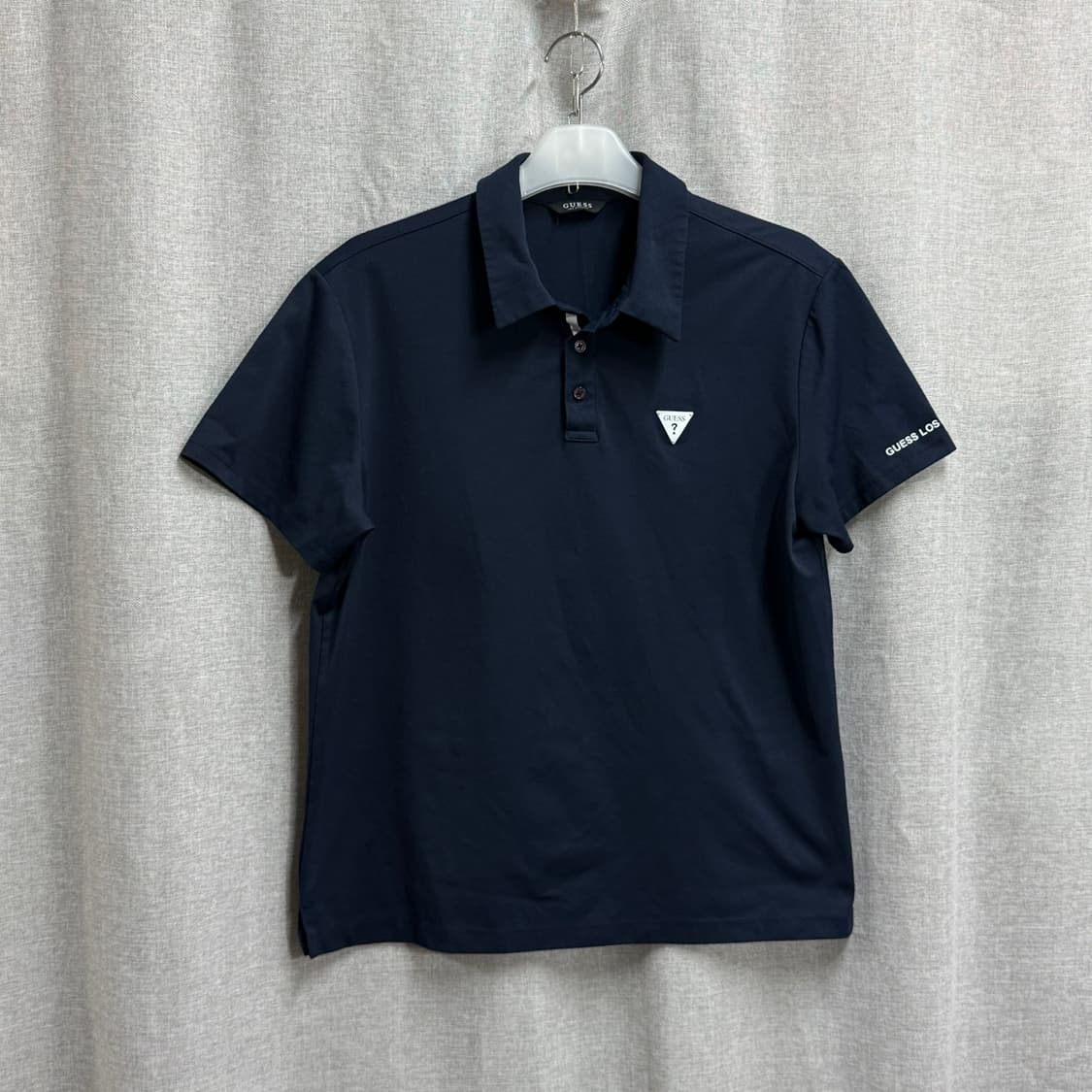 [XL] 게스(GUESS) 네이비 남성 폴리 반팔 카라티 상품이미지1